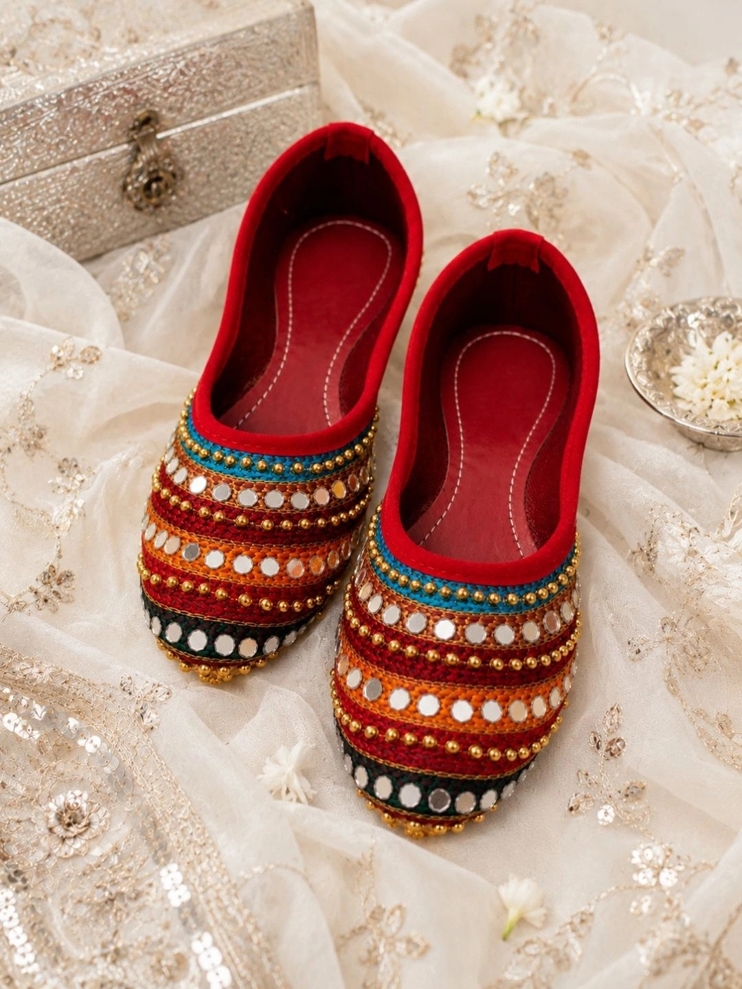 SZN Women Embellished Ethnic Mojaris Flats