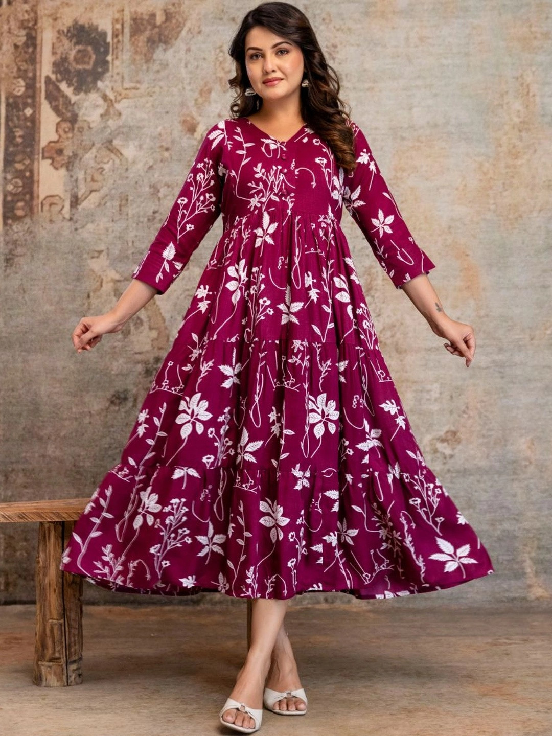 Swarnkar Creation Botanical Printed V-Neck Maternity Tiered Kurti