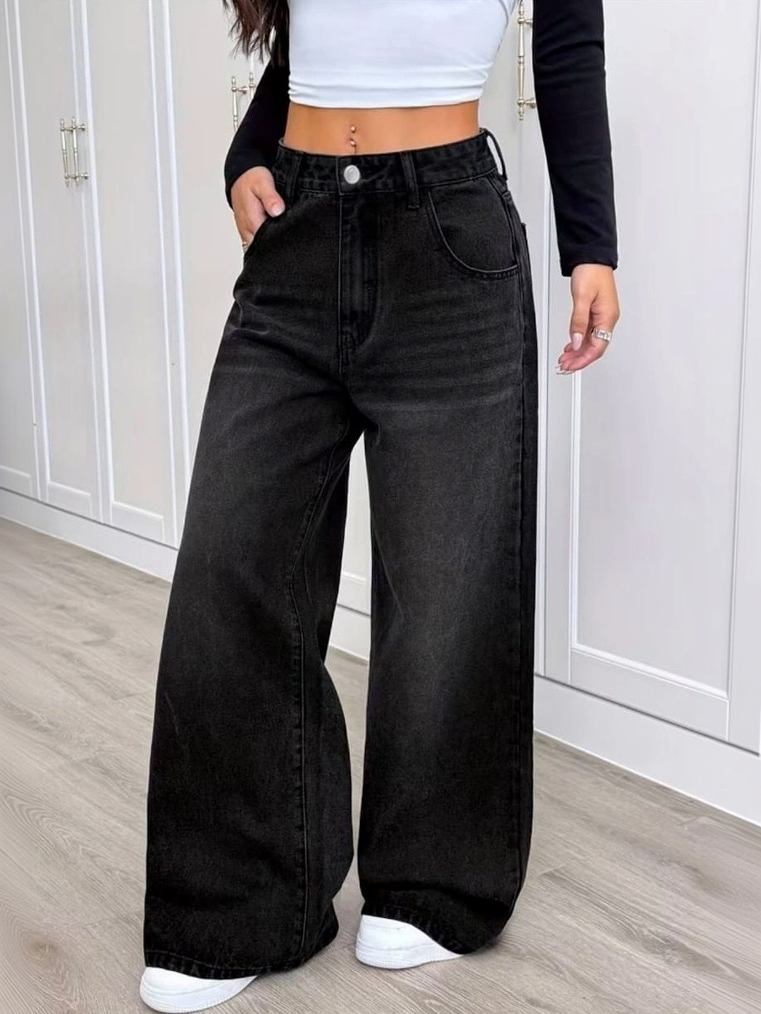 ESLITA Women High-Rise Light Fade Jeans