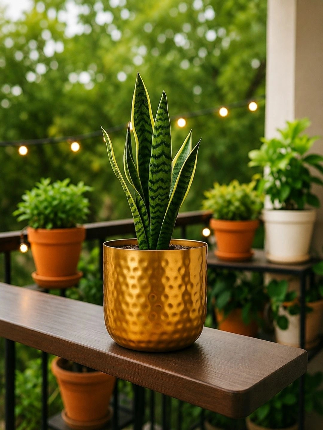 ecofynd Gold Toned Metal Round Planter Pot