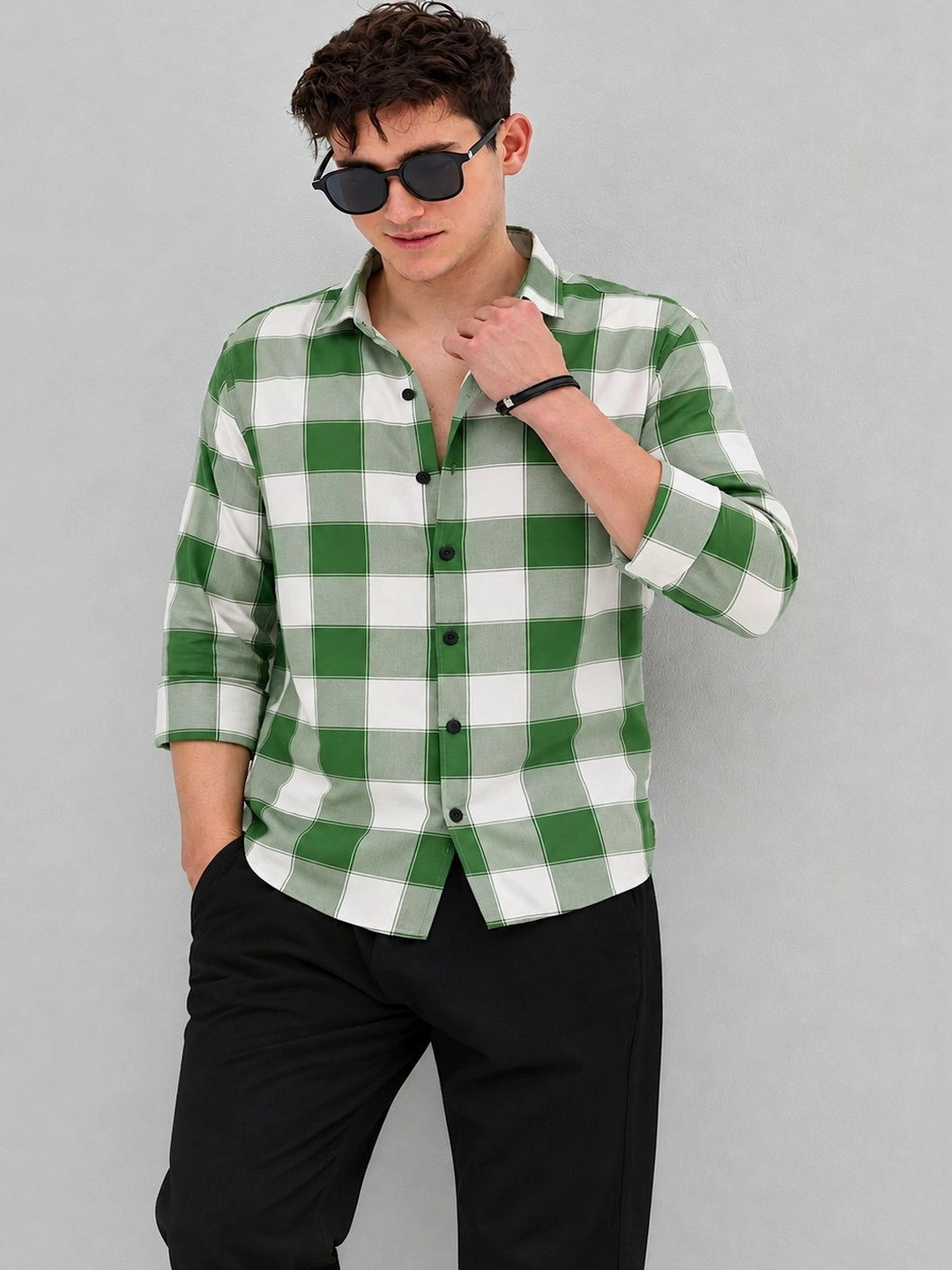 Ravyaah hub Men Buffalo Checks Checked Casual Shirt