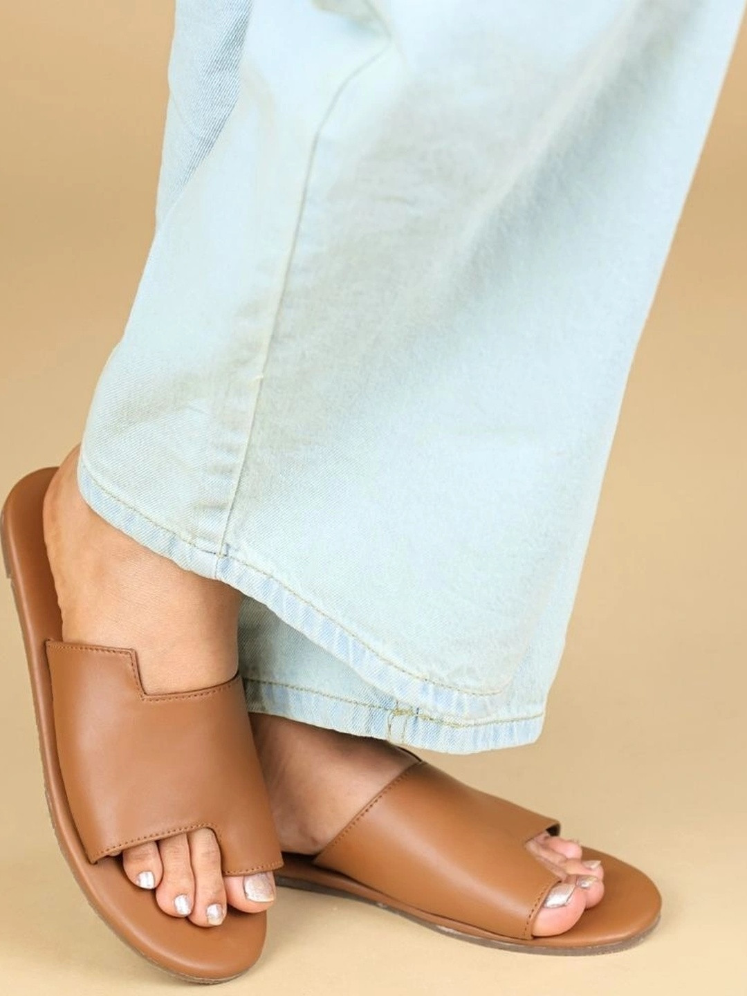 POSTCARD Women One Toe Flats