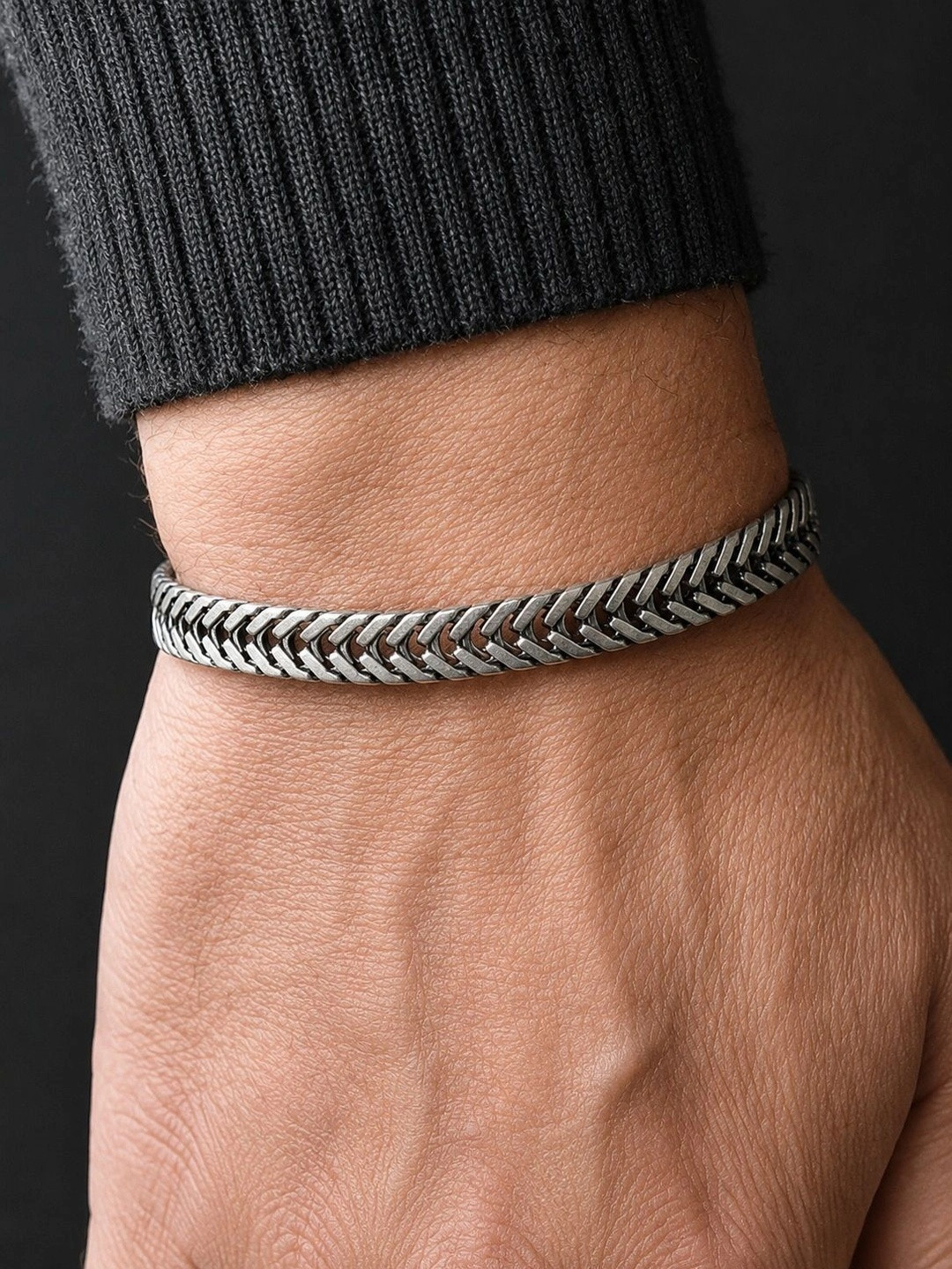 VAMA Men Oxidised Link Bracelet