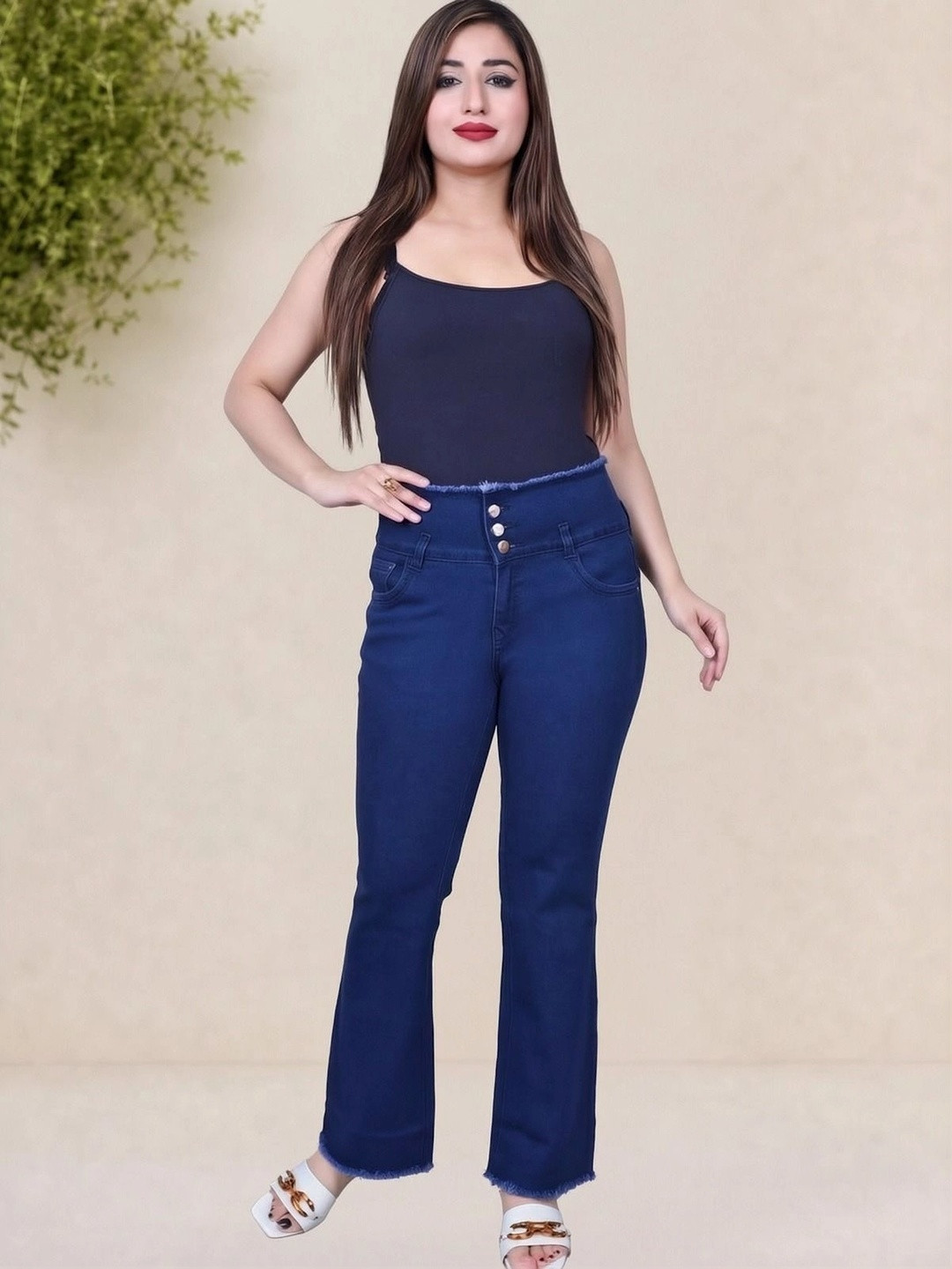 The Roadster Lifestyle Co. Low-Rise Regular Fit Jeans