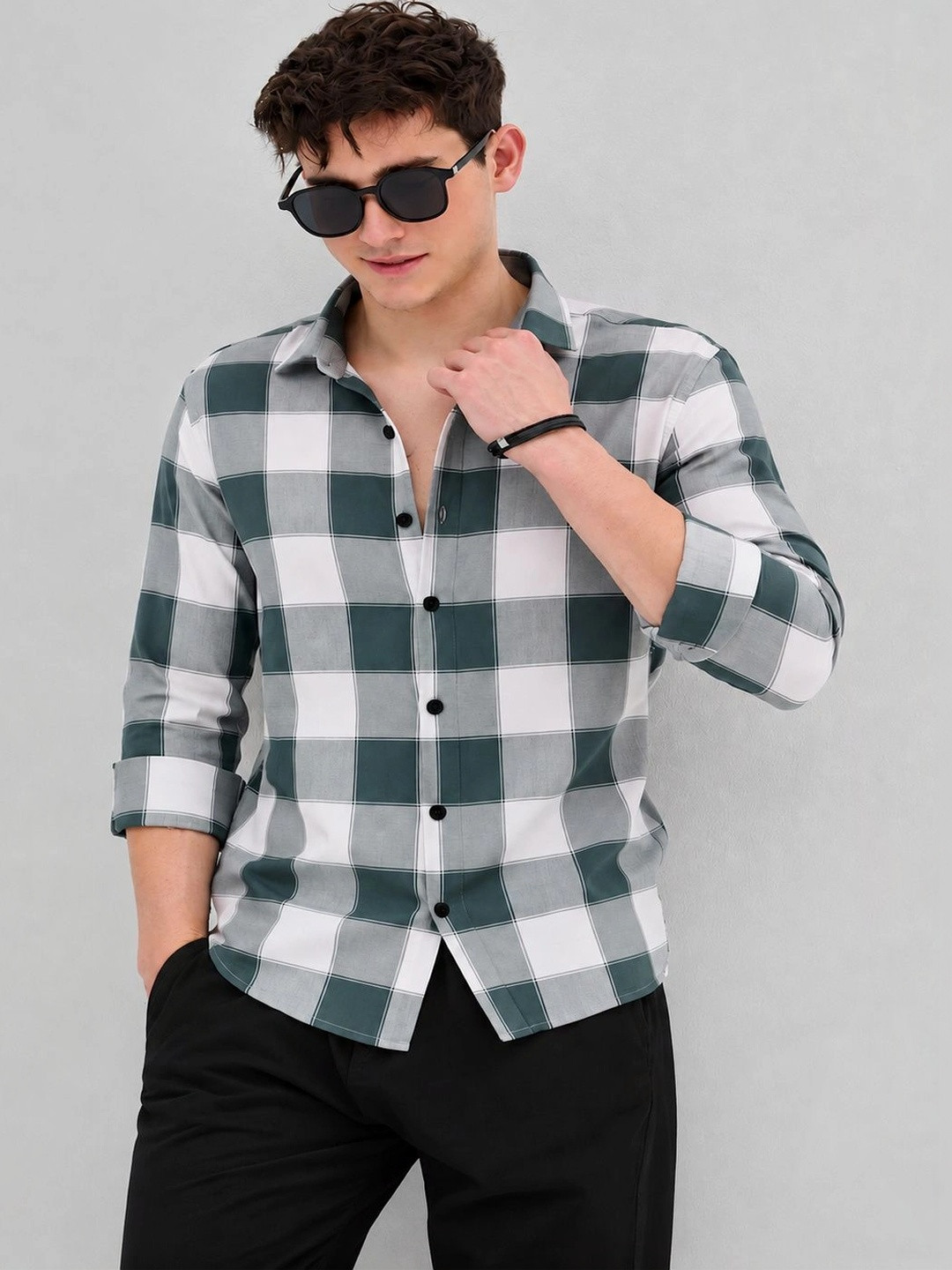 Ravyaah hub Men Buffalo Checks Checked Casual Shirt
