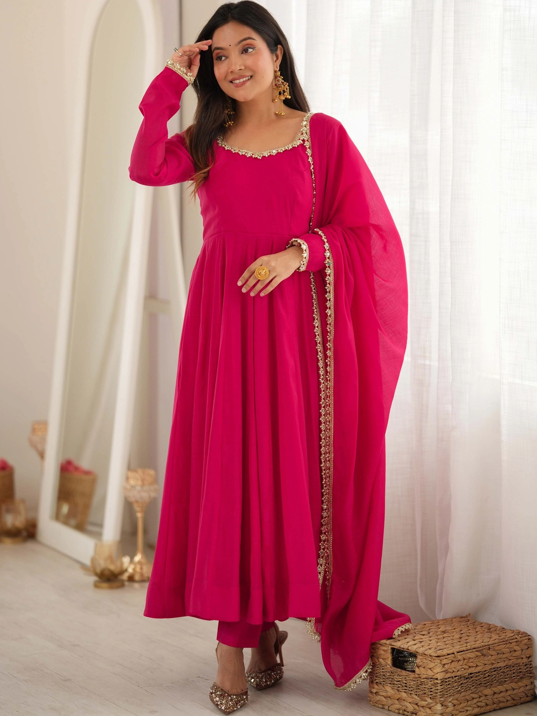 Manahashree fashion Women Empire Gotta Patti Chanderi Silk Kurta with Trousers & With Dupatta