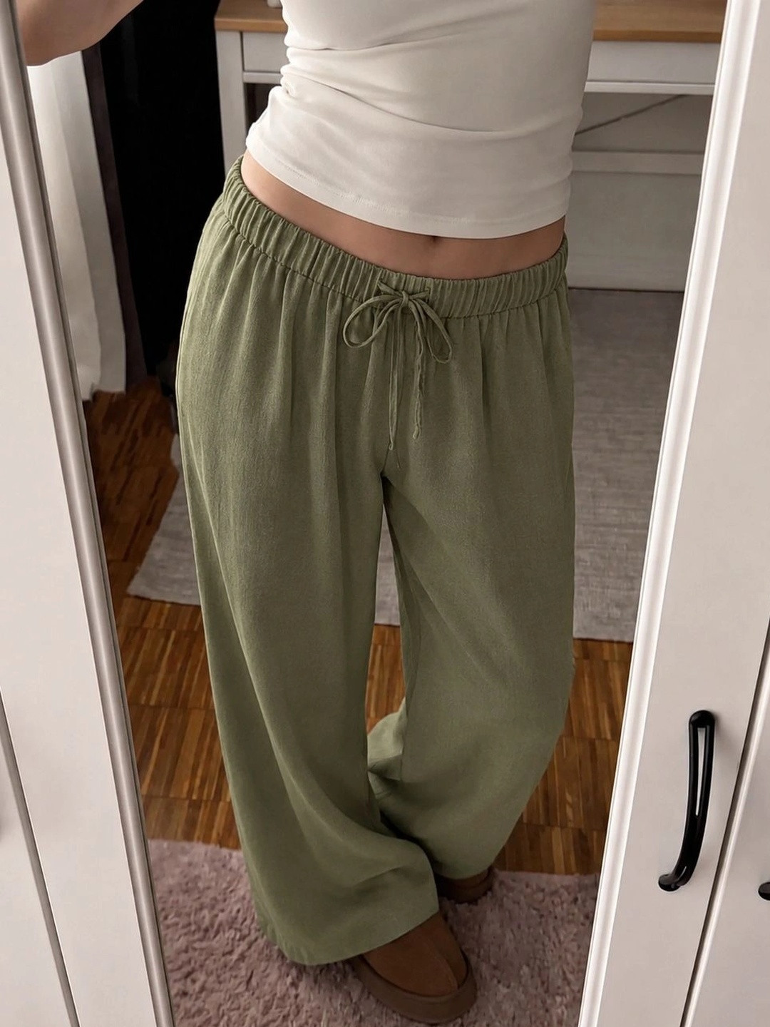 SAKHWALA Women Regular Fit Track Pants