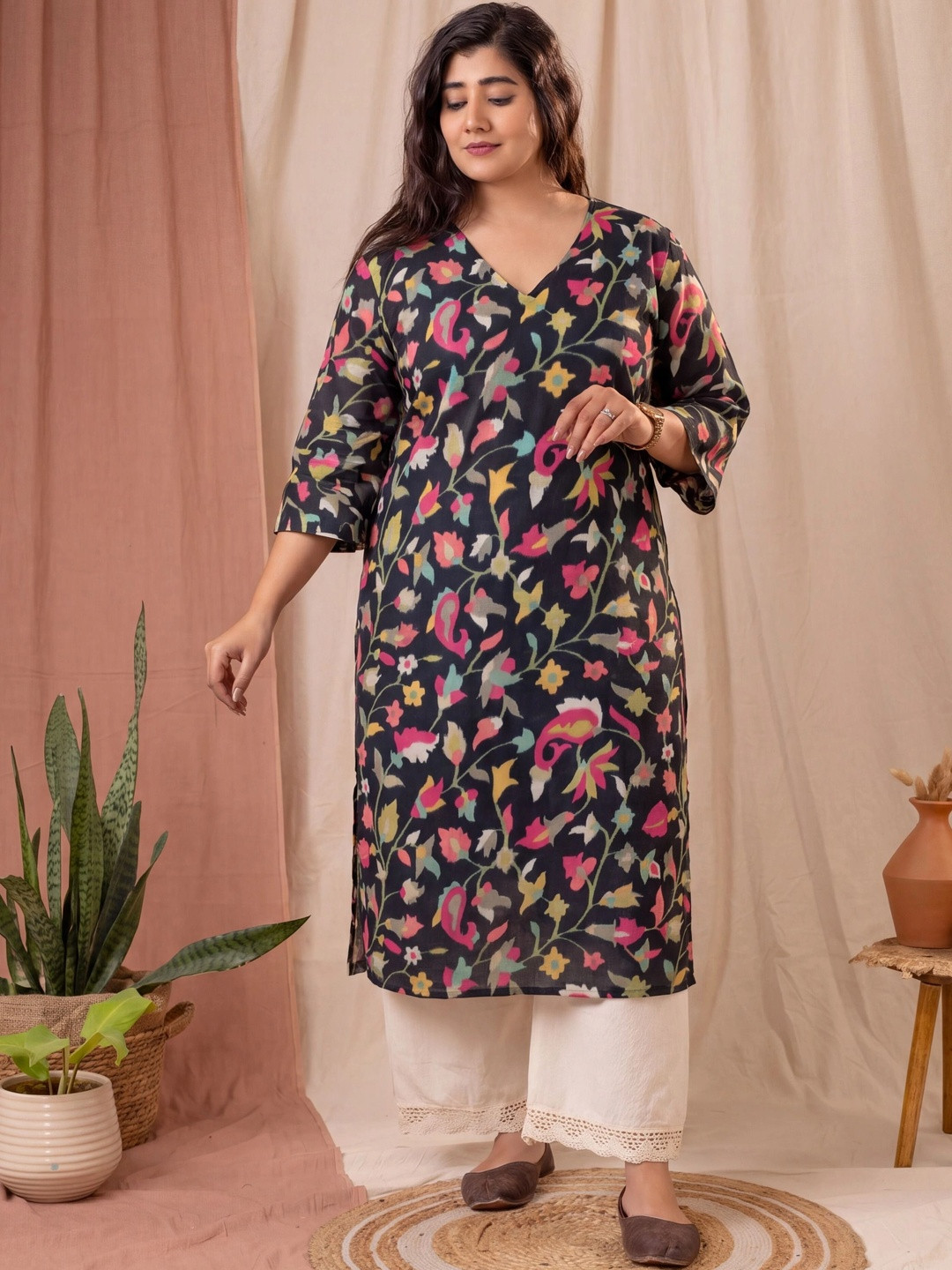 Amthi Women Floral Printed Floral Kurta