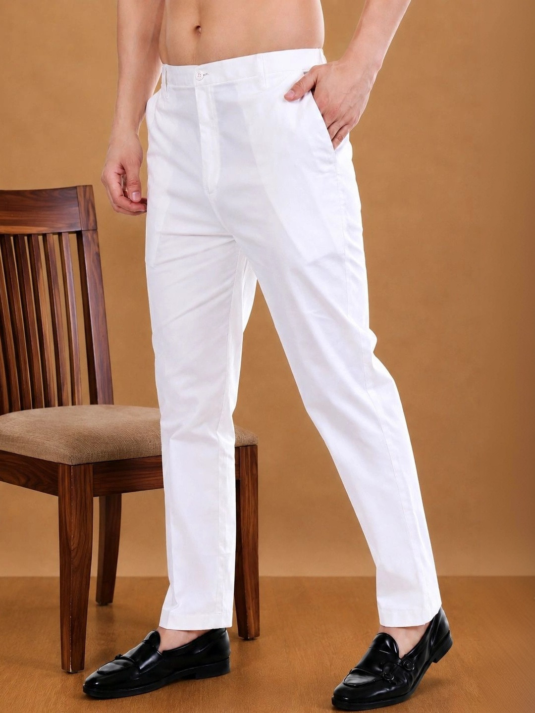 DASTEKARIGAR Men White Mid-Rise Cotton Easy Wash Trouser