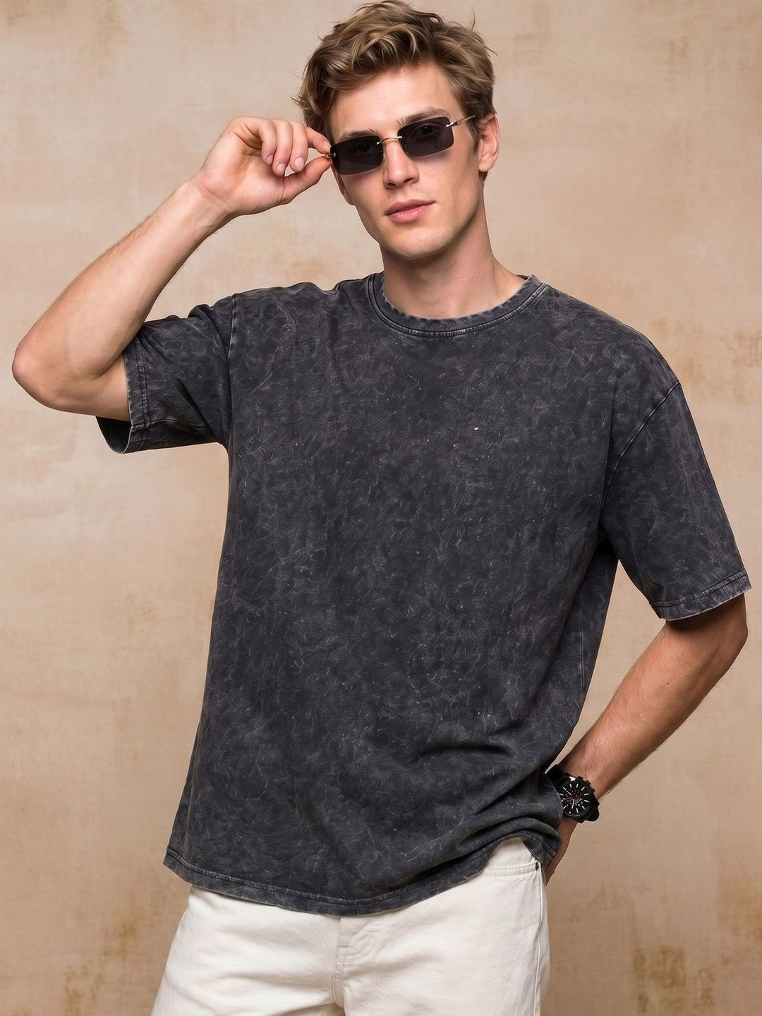 VEIRDO Men Black Acid Wash Printed Drop-Shoulder Sleeves Pure Cotton Oversize T-shirt