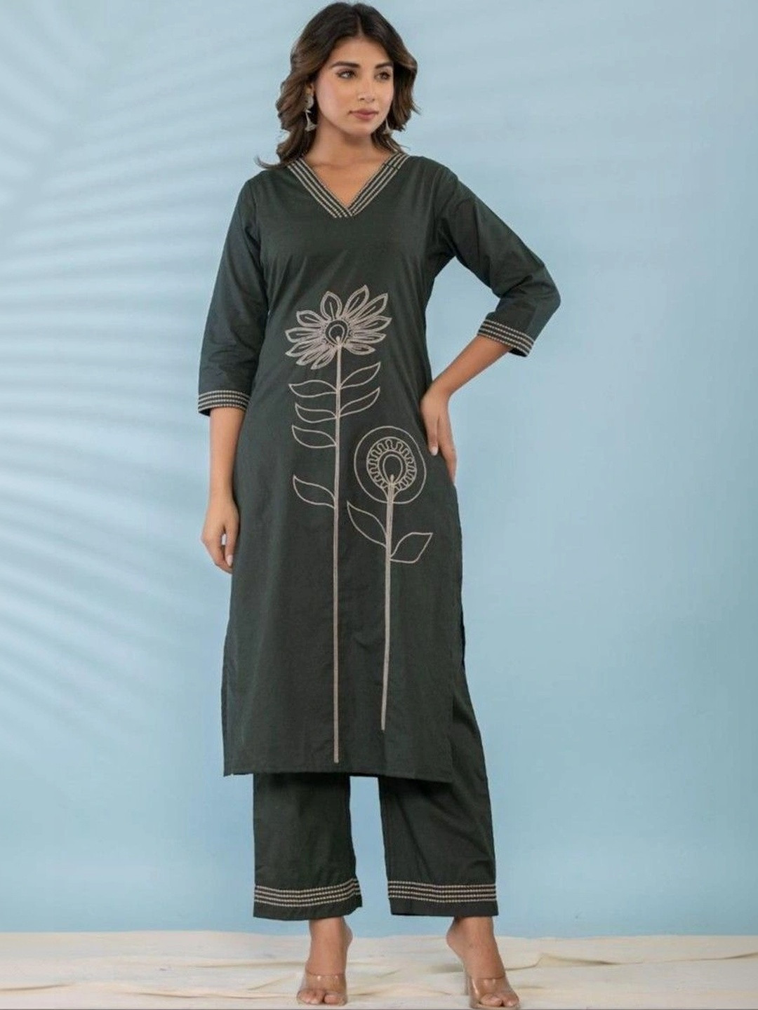 GHUMMAN SONAKSHI Women Ethnic Motifs Embroidered Thread Work Pure Cotton Kurta &Palazzos