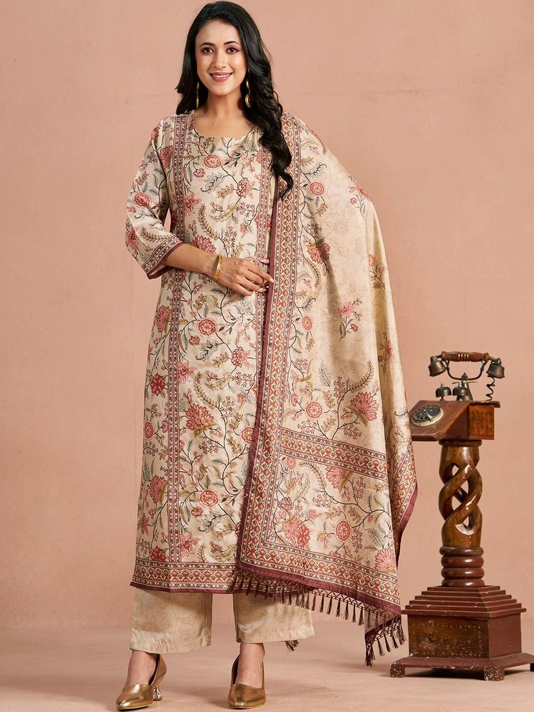 House of Pataudi Women Floral Printed Regular Sequinned Kurta with Palazzos & With Dupatta