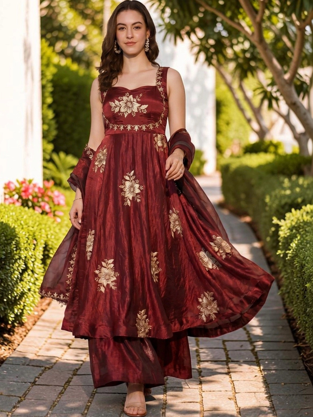 Koodii Designers Women Floral Embroidered Empire Thread Work Kurta with Palazzos & With Dupatta