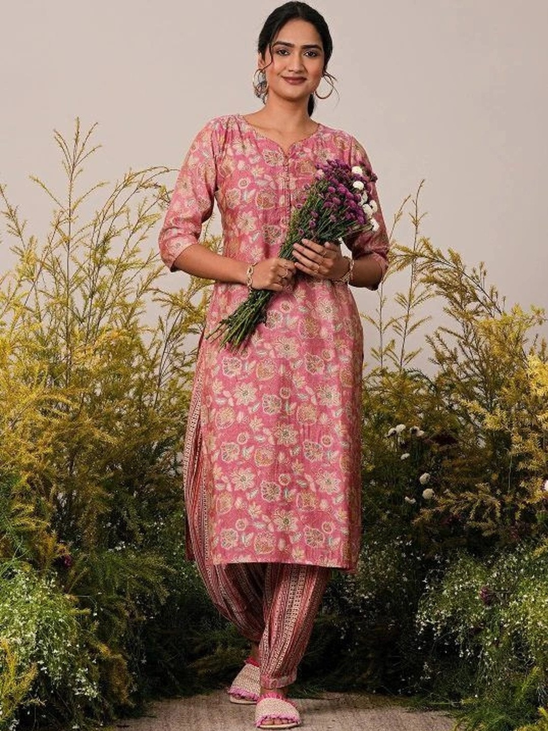 Gerua By Libas Floral Printed Notch Neck Straight Kurta With Salwar