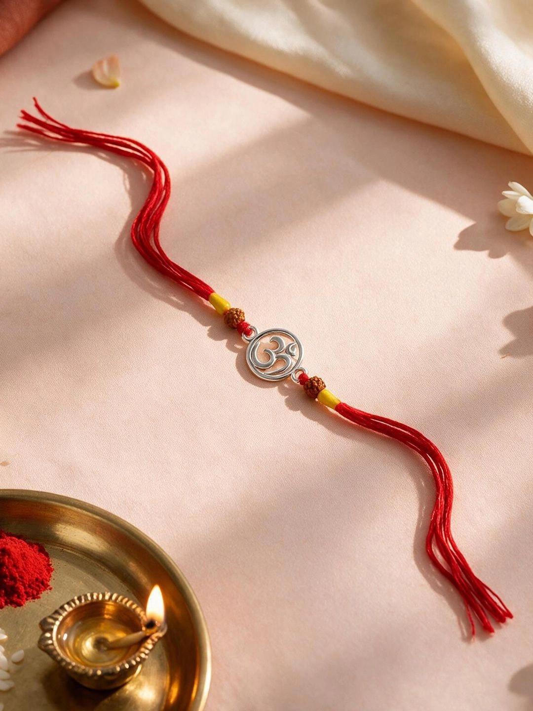 TOUCH925 Thread Rakhi