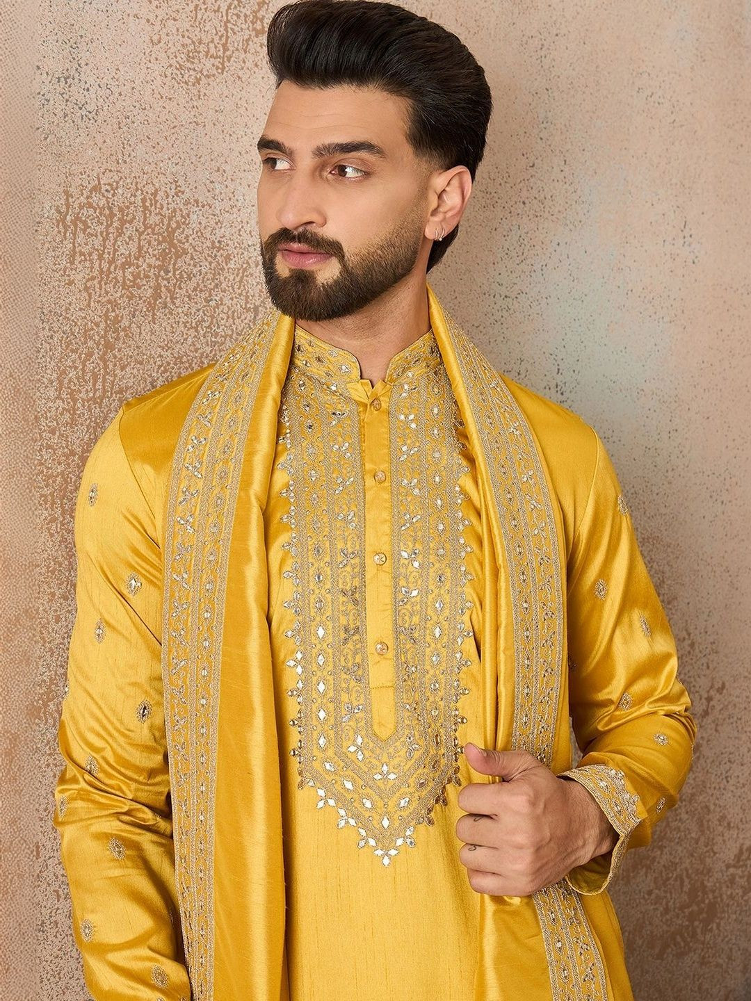 Ethnic Bay Men Embellished Mirror Work Kurta