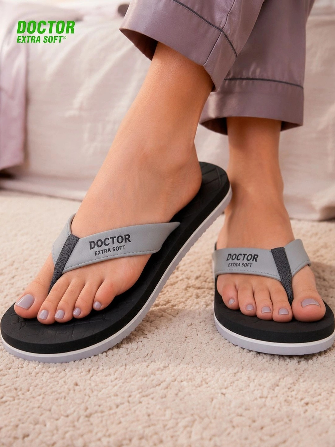 DOCTOR EXTRA SOFT Women Printed Bounce Back Technology Non-Slip Thong Flip-Flops