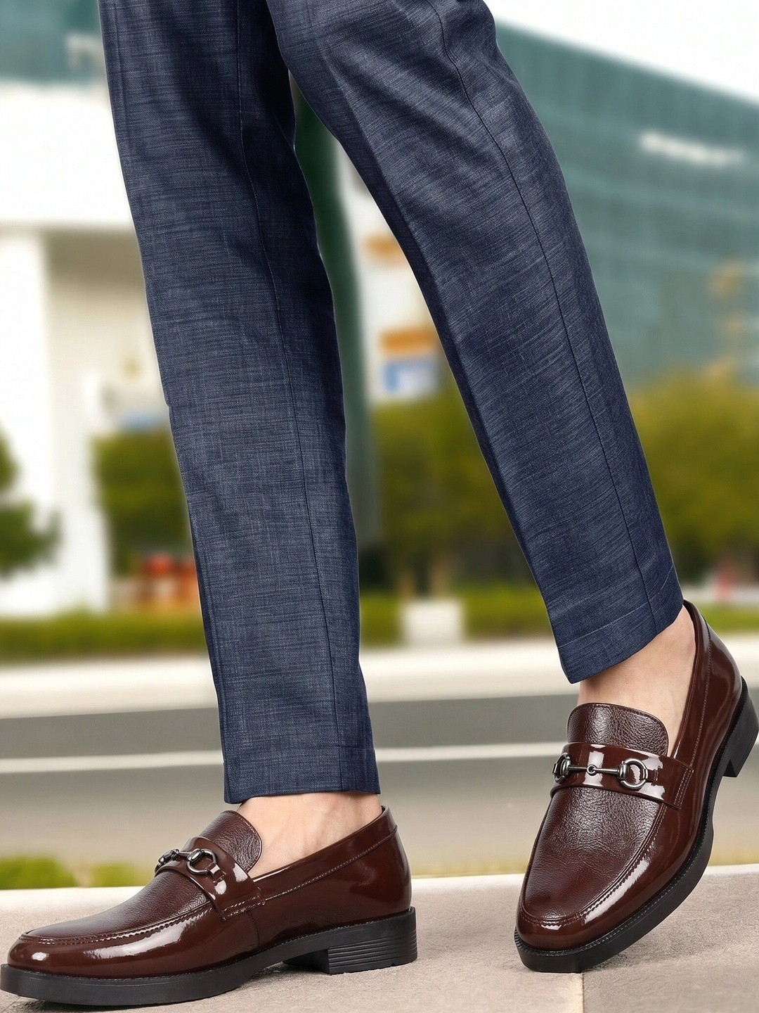 INVICTUS Men Textured Round Toe Slip-On Formal Loafers
