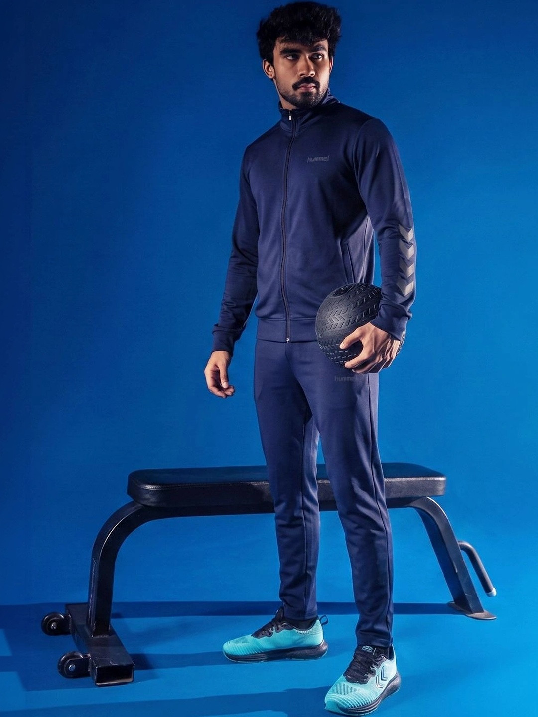hummel Moisture Control Full Zip Comfortable Fit Activewear