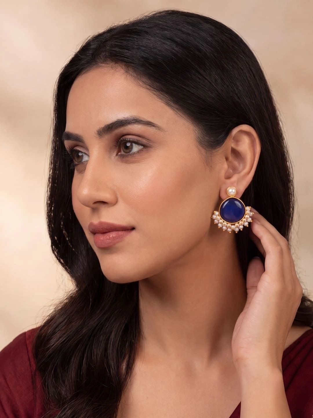 Jewar Mandi Women Blue and White Circular Drop Gold-Plated Earrings.