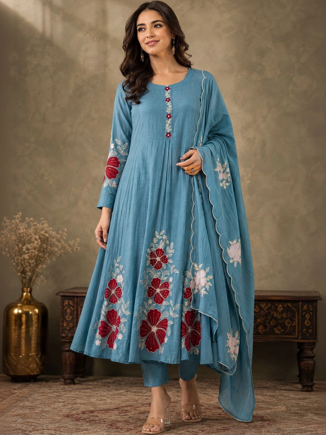 Sangria Women Floral Embroidered Regular Thread Work Kurta with Trousers & With Dupatta