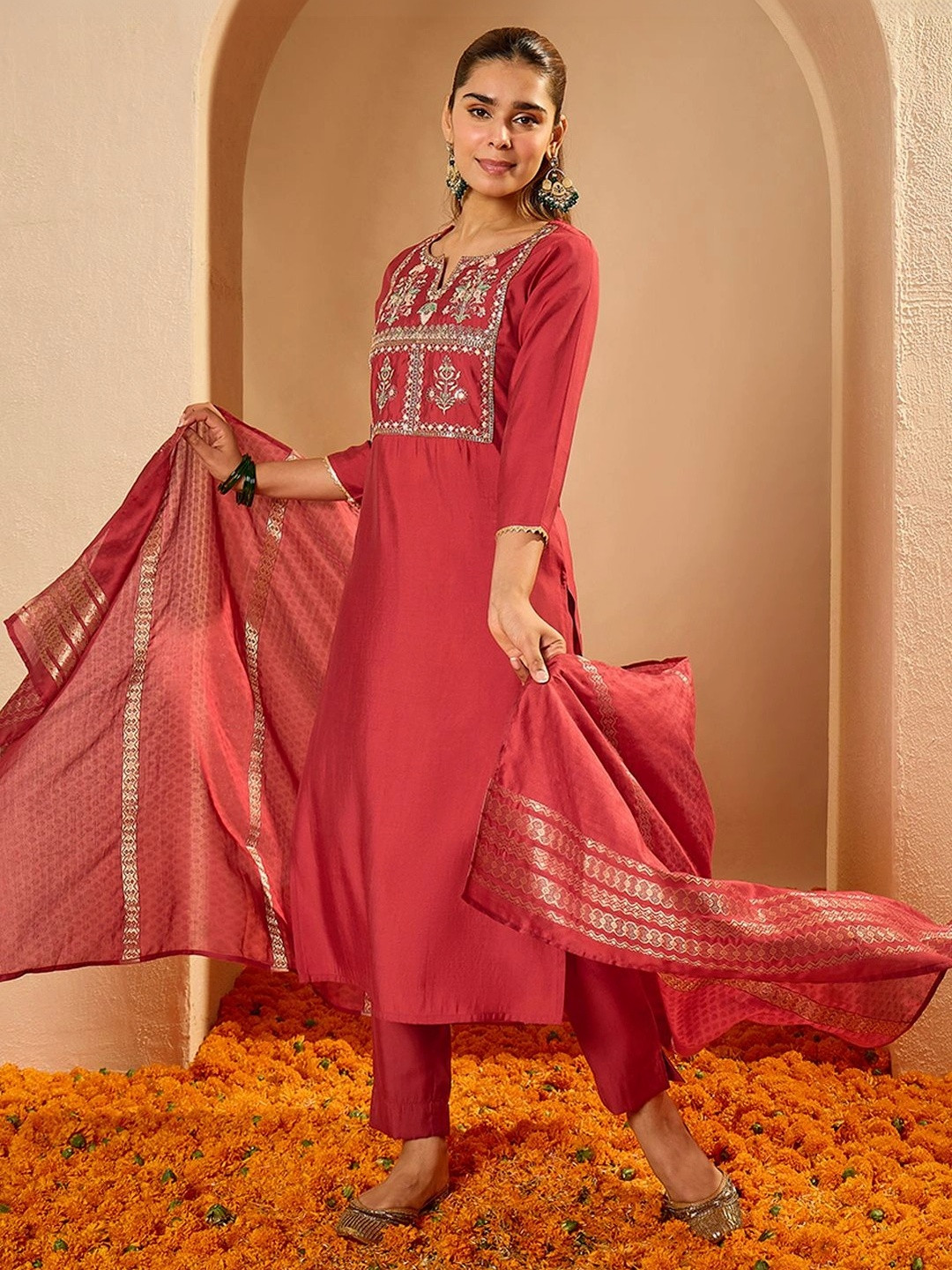 Janasya Sequinned Embroidered Floral Straight Kurta Trouser Set With Dupatta