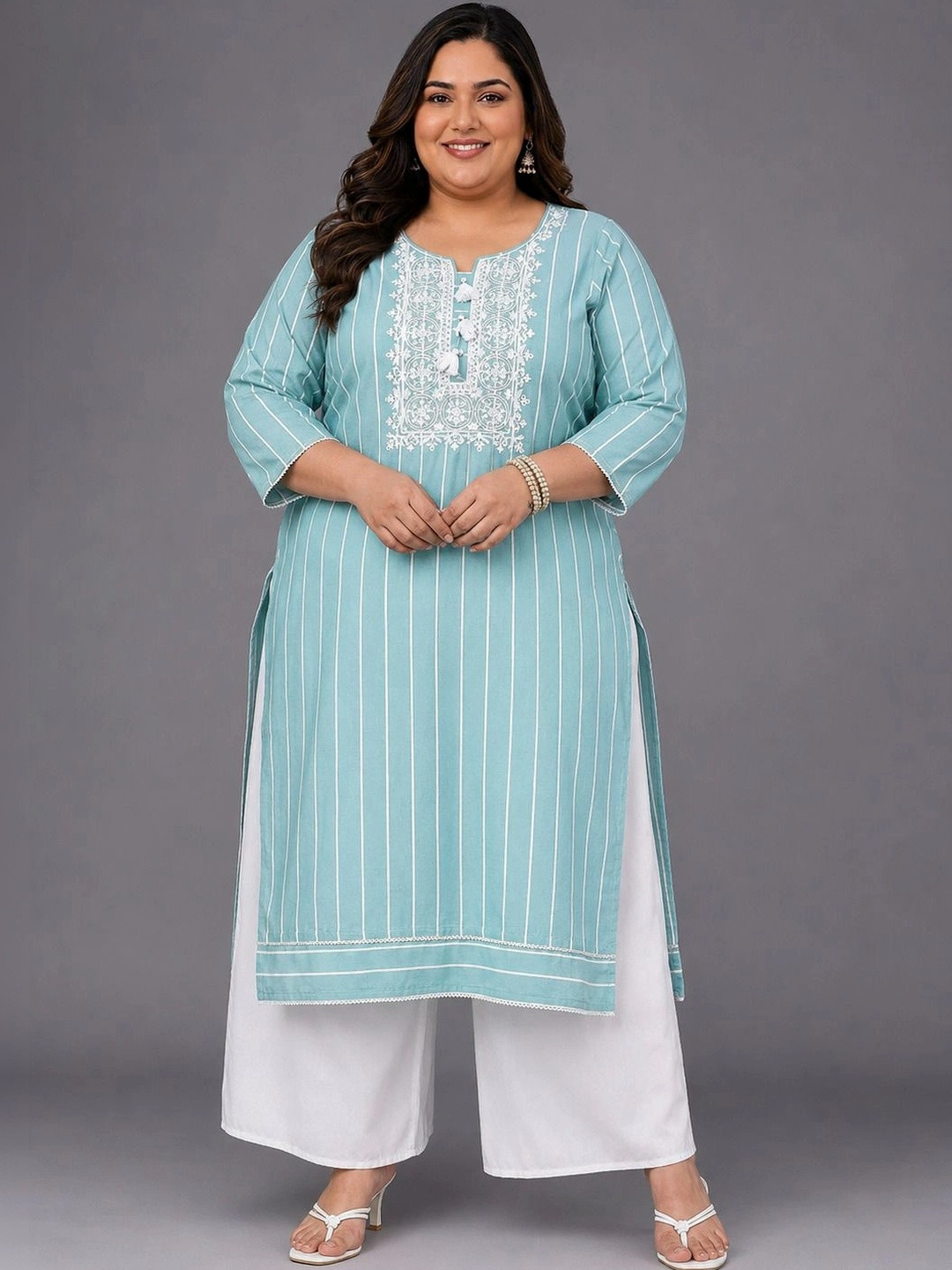 EXTRA LOVE BY LIBAS Women Embroidered Thread Work Kurta