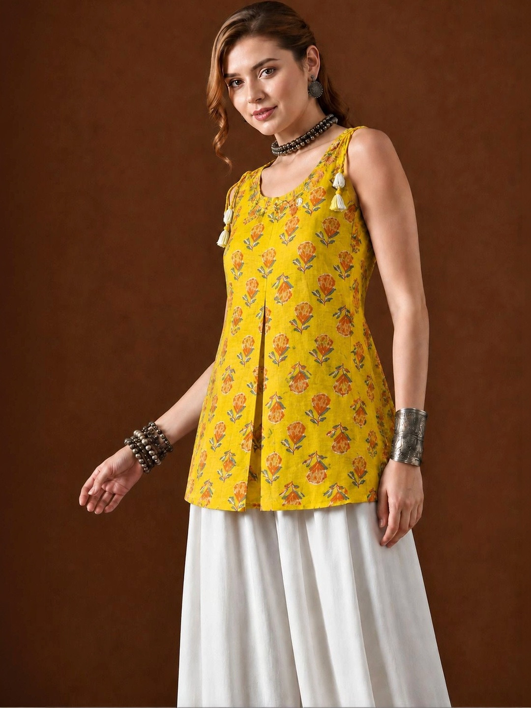 AADIVAA Floral Printed Pure Cotton Panelled Kurti
