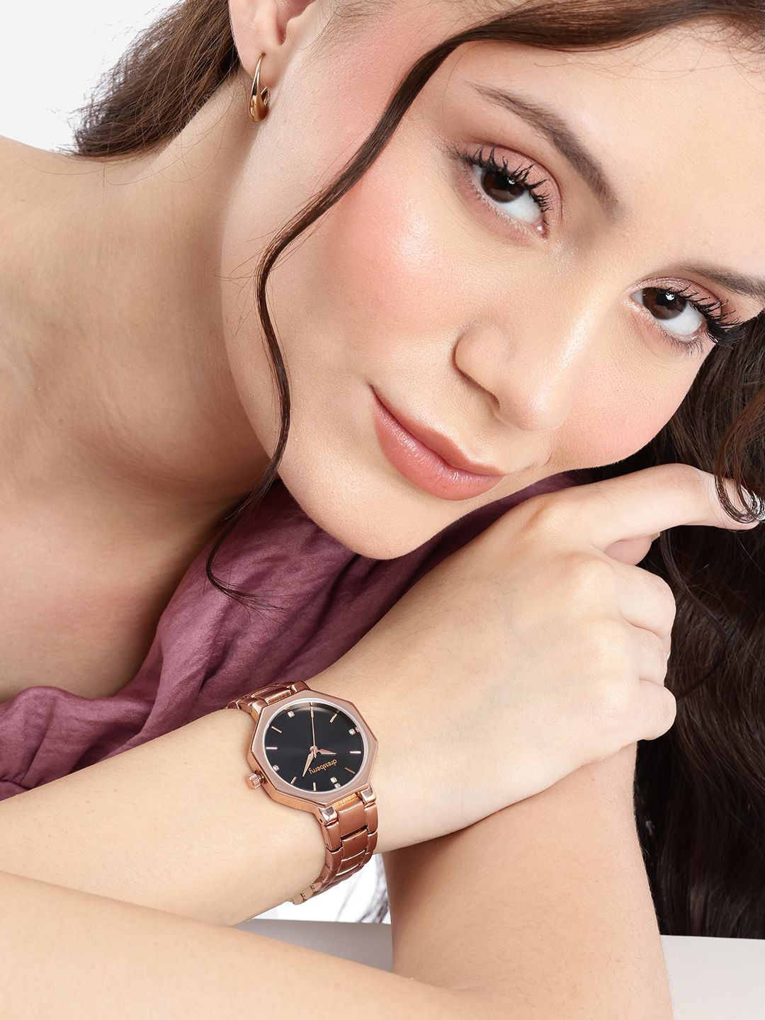 DressBerry Women LUXE Bracelet Style Straps Analogue Watch DBLuxe-604-BK