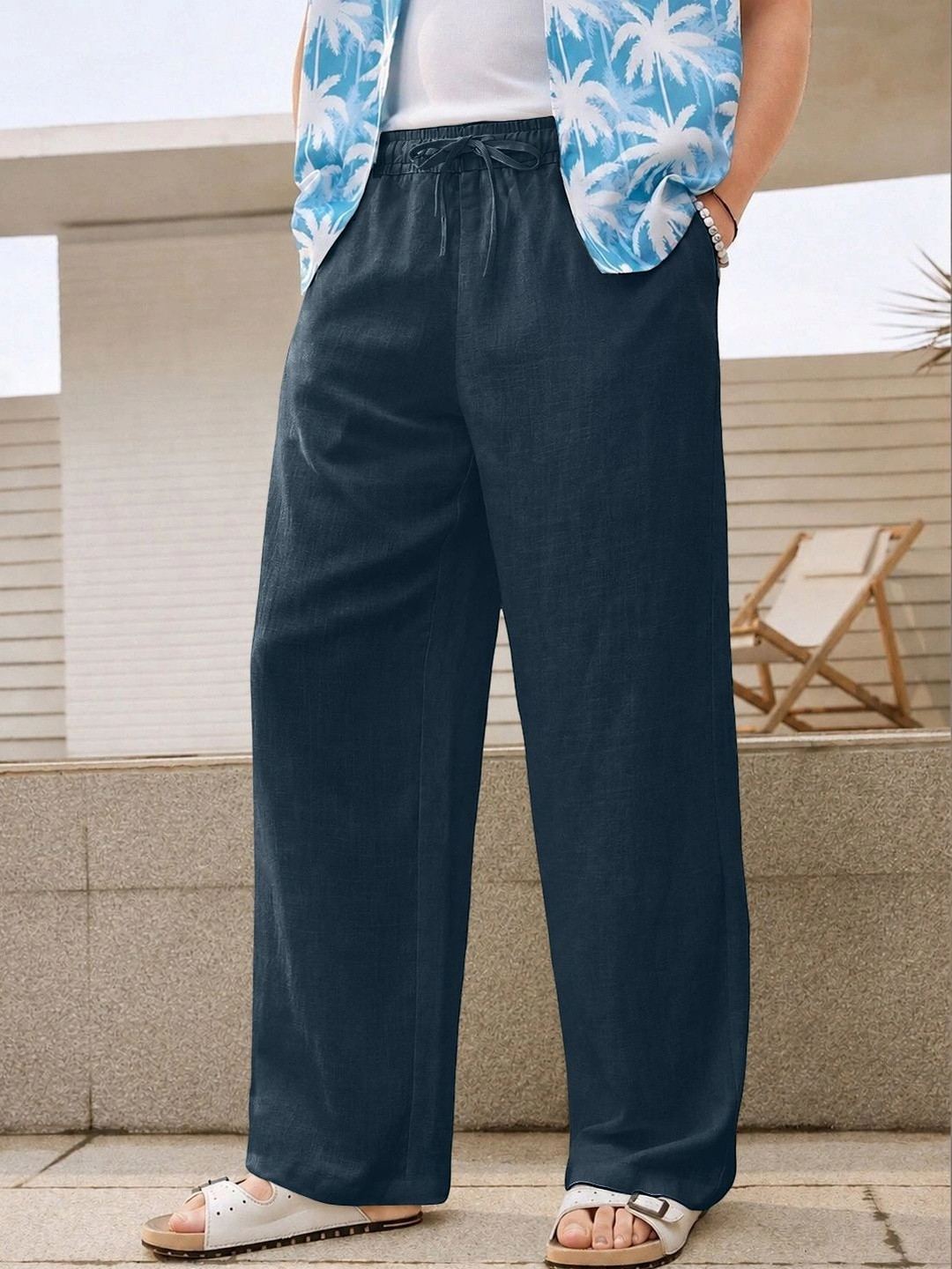 VERTICALS Men Relaxed Straight Leg Easy Wash Trousers