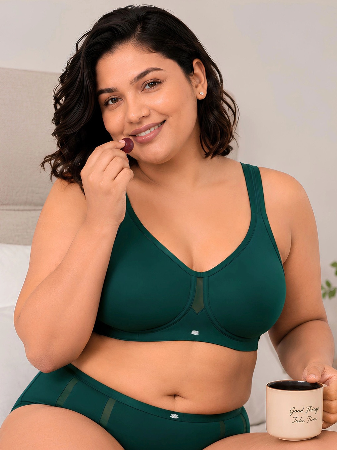 Soie Women Full Coverage Non Padded Non Wired Minimizer Bra