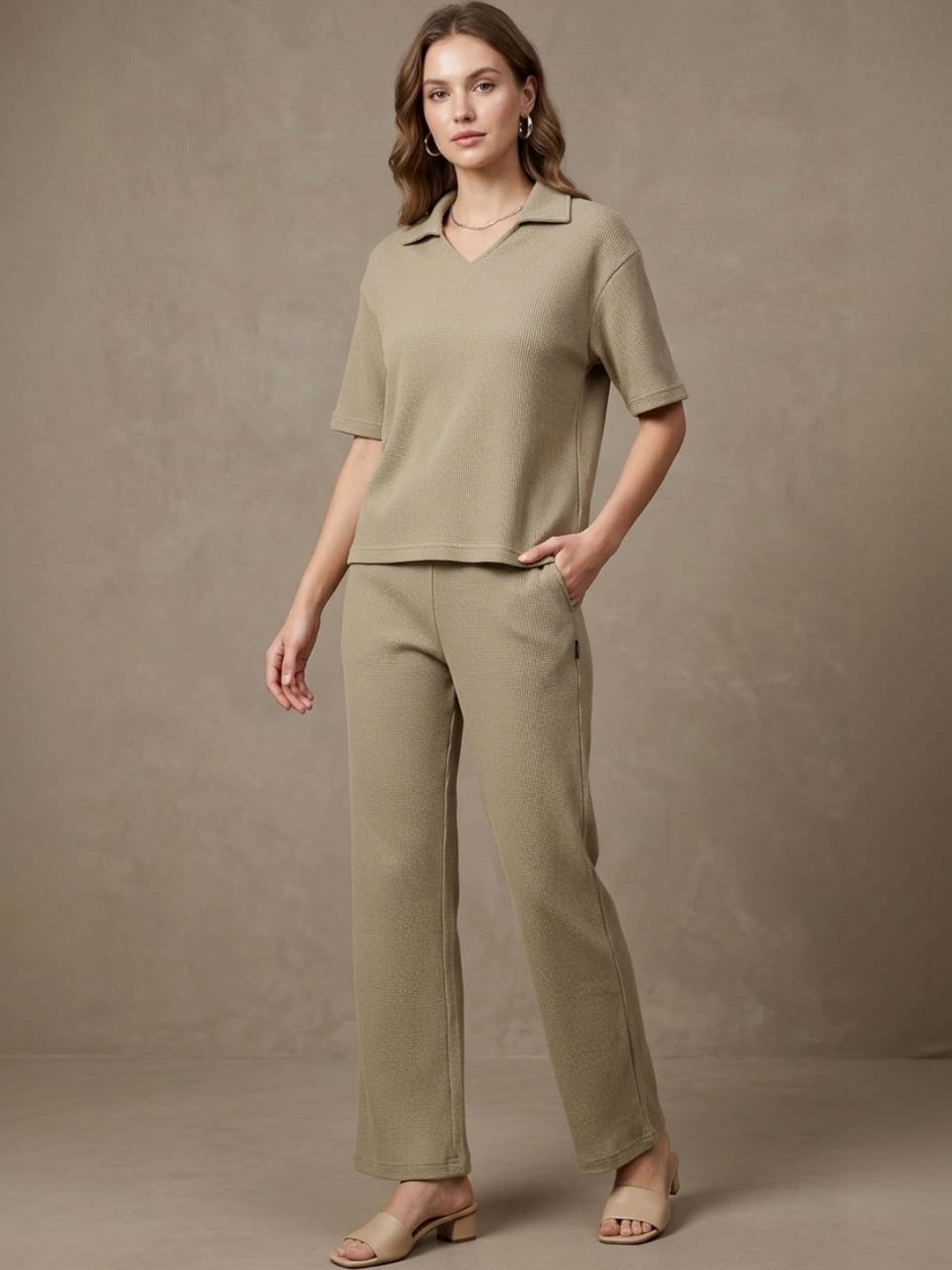 Mast & Harbour Women Self Design T-shirt with Trousers