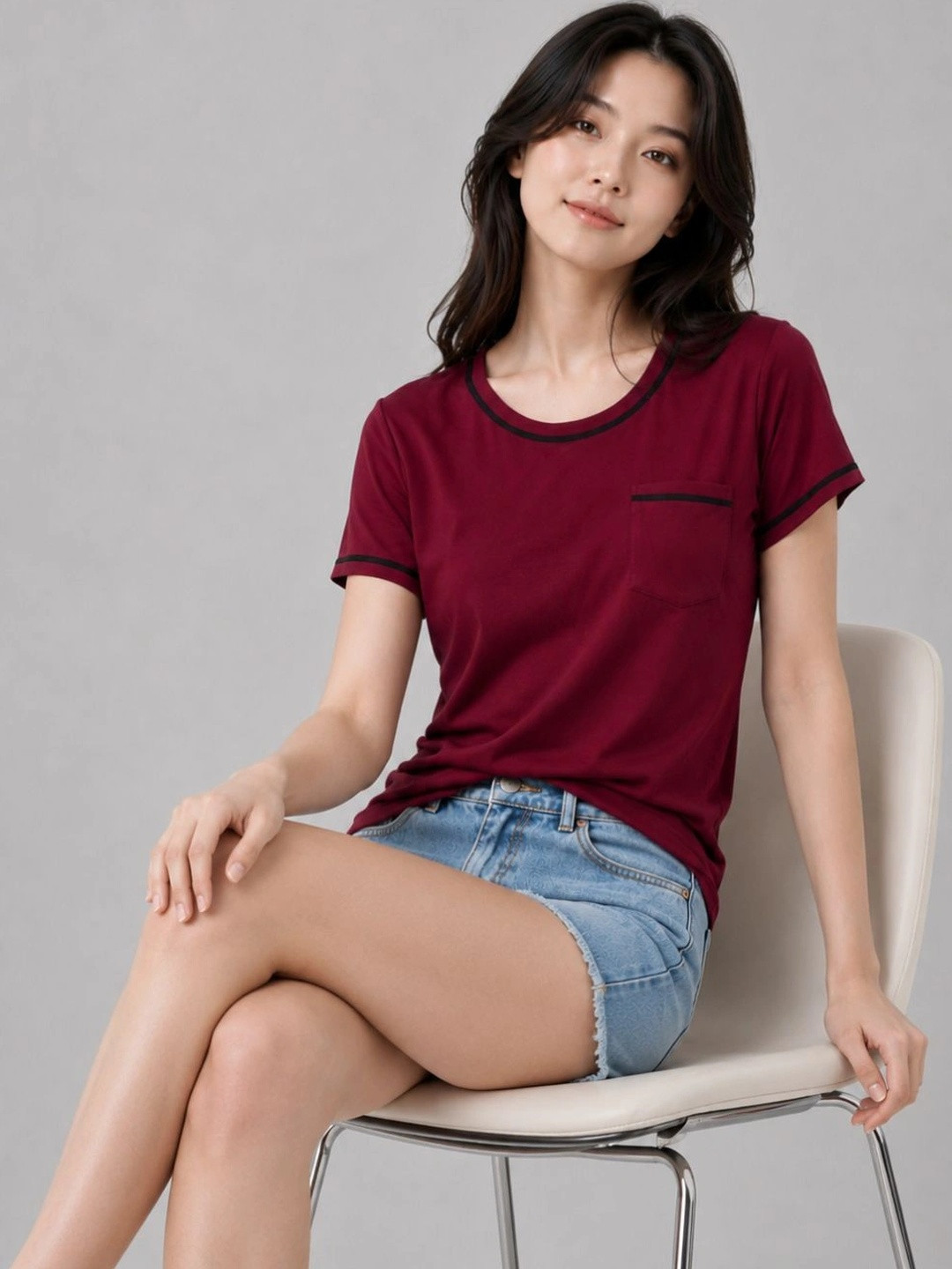 Luvien Paris Women Pockets T-shirt
