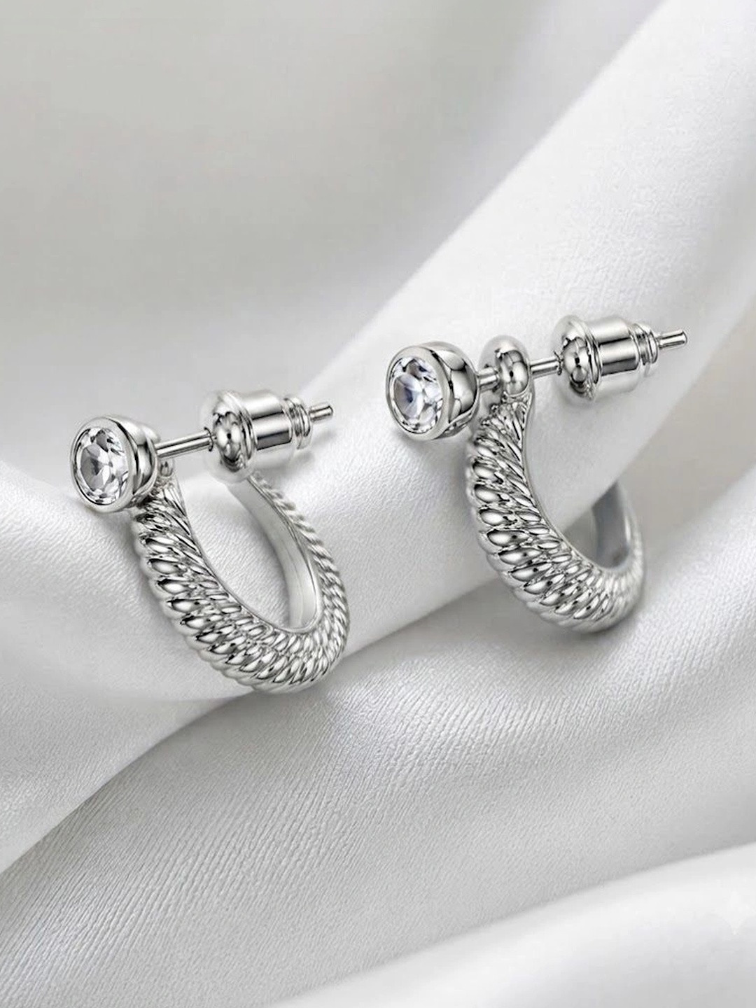 Uniqon Circular Half Hoop Earrings