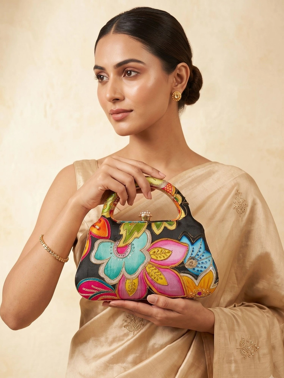 DressBerry Printed Embellished Purse Clutch