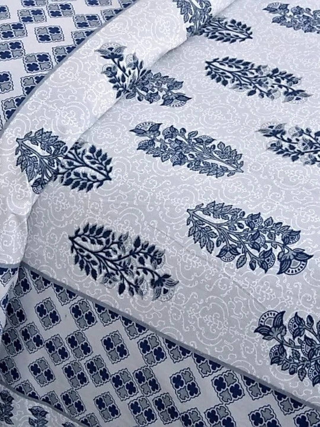 AARAMYA Blue Ethnic Motifs Bedsheet with 2 Pillow Covers