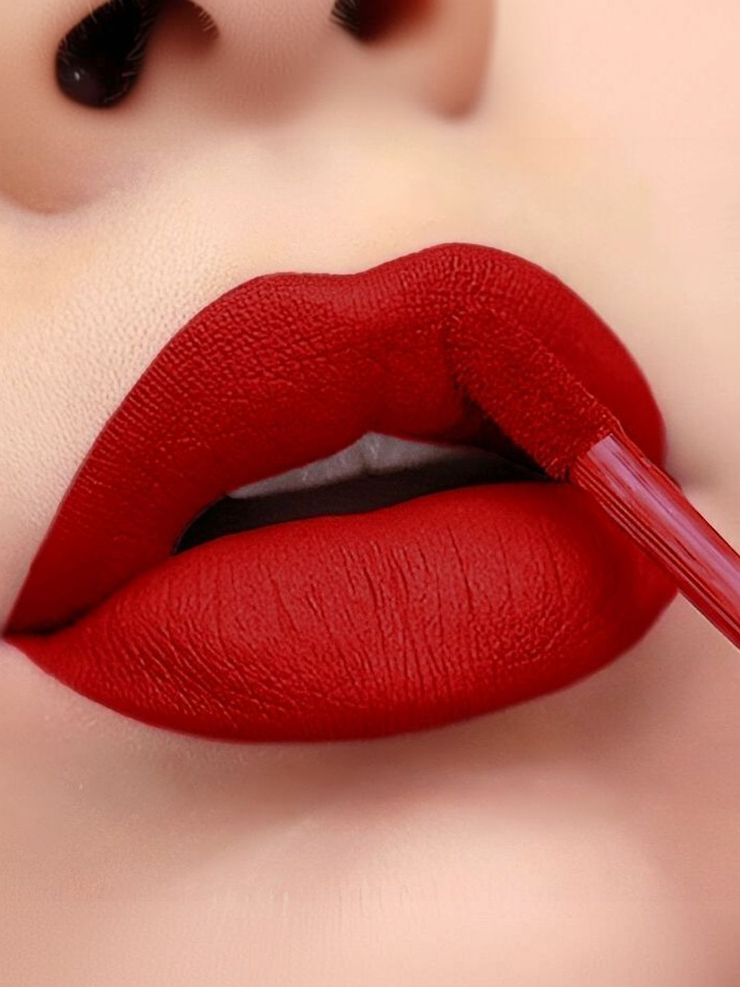 BELLABLOOM Waterproof 2-In-One Matte Liquid Lipstick - 5 ml - Blood Red