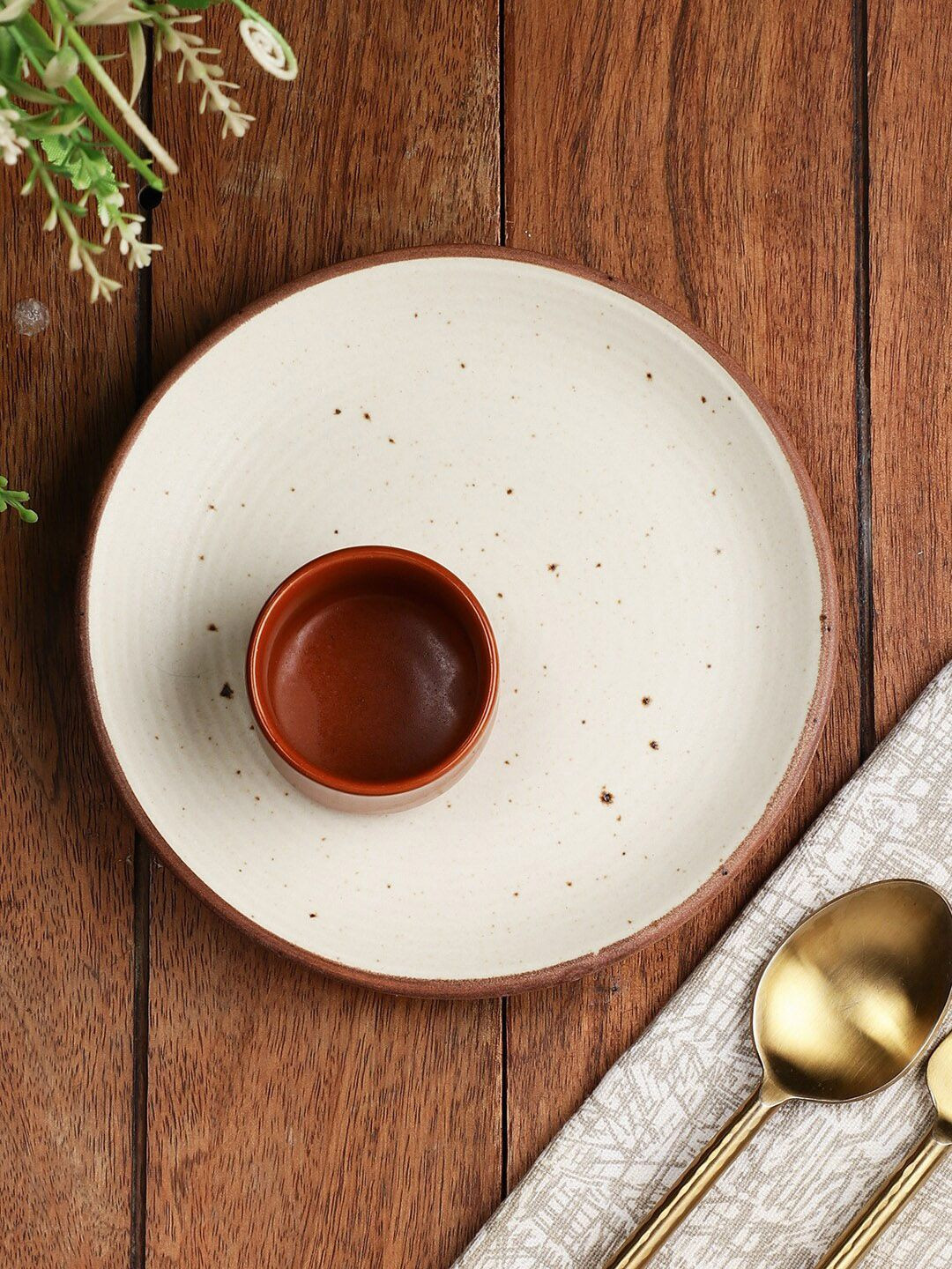 MIAH Decor Cream Solid Ceramic Matte Plate With Dip Bowl
