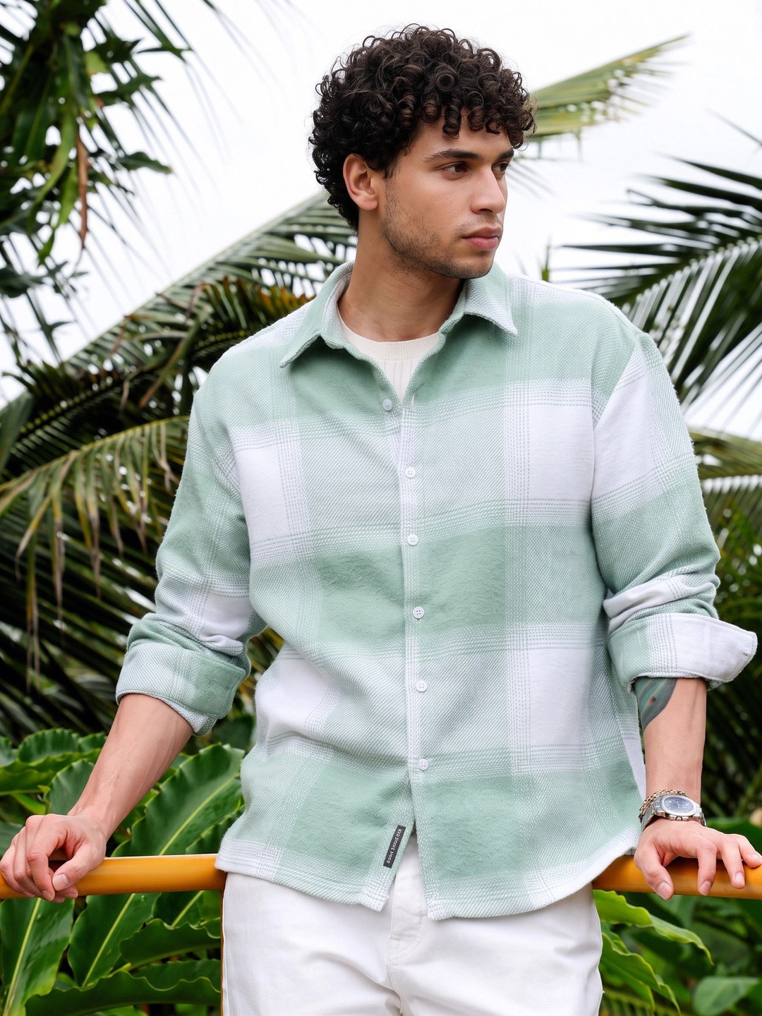 Metronaut Men Checked Casual Shirt