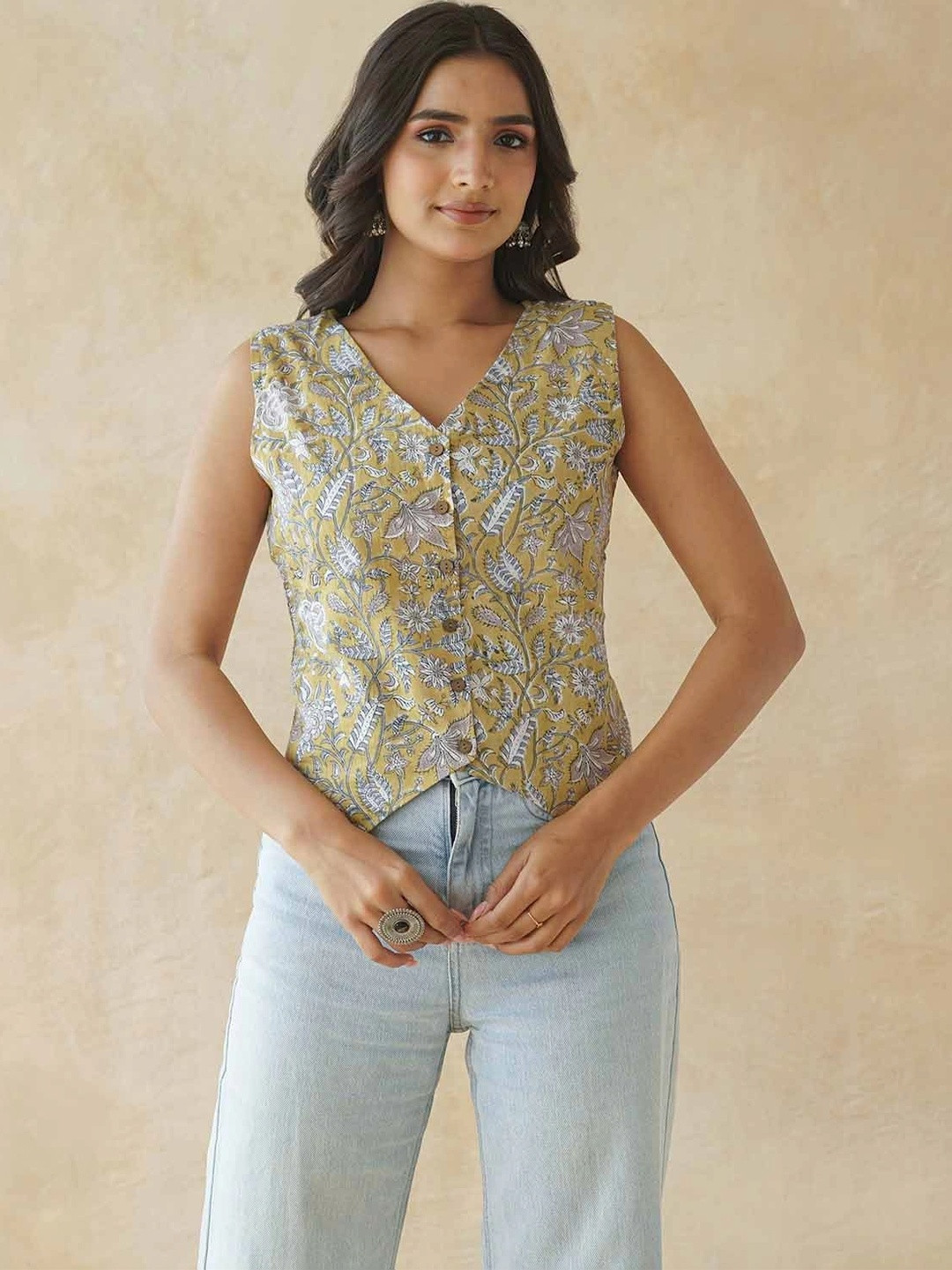 GOODHAND Floral Print Cotton Top