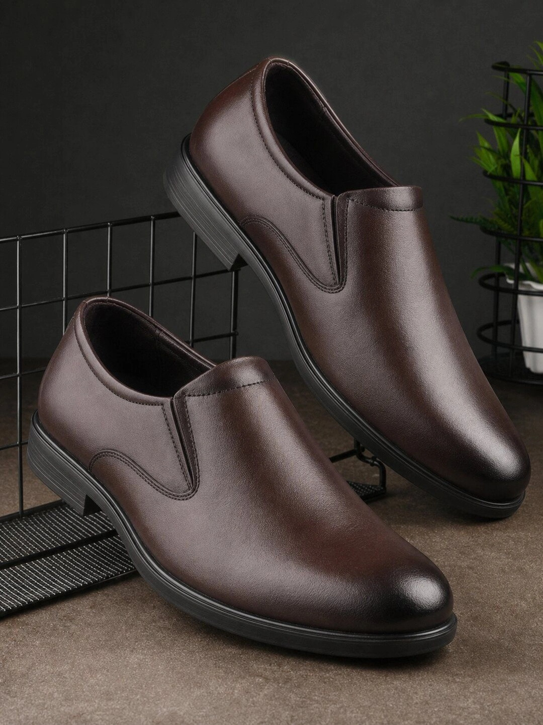 Mast & Harbour Men Round Toe Formal Slip-On Shoes