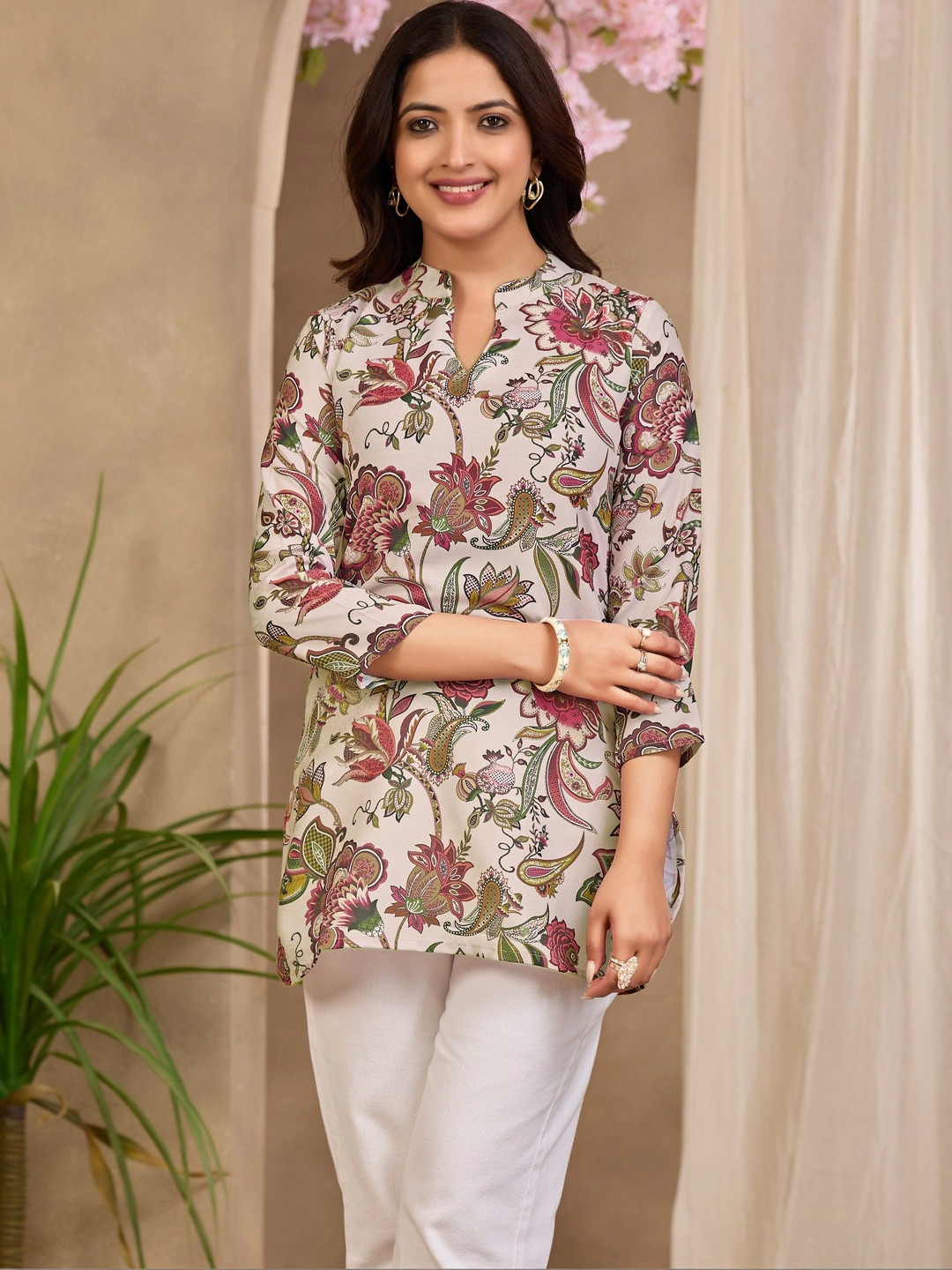 Klotden Viscose Rayon Mandarin Collar Printed Tunic