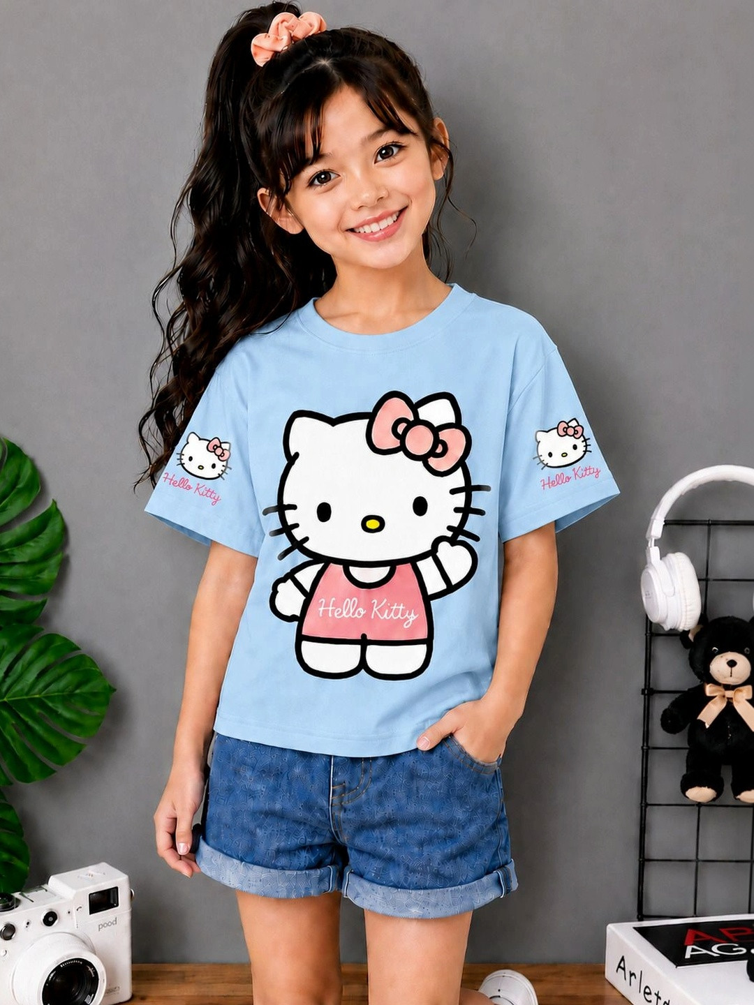 YK Kids Hello Kitty Printed T-shirt