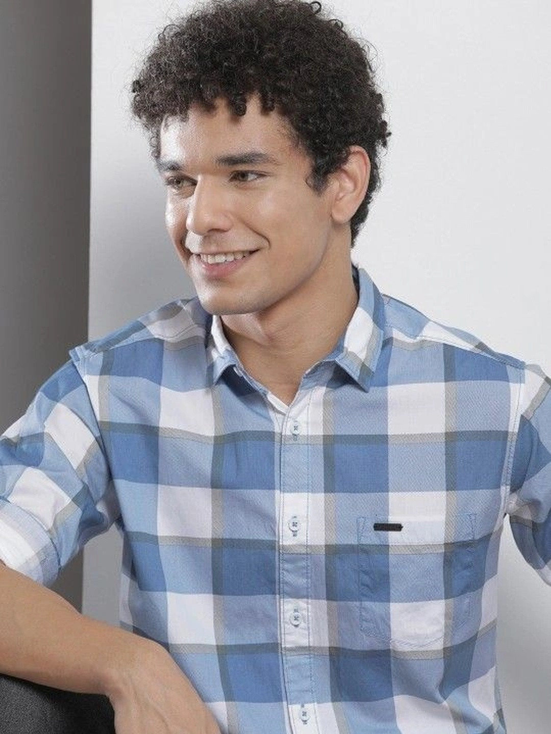 Studio-9 Men Classic Slim Fit Checked Casual Shirt