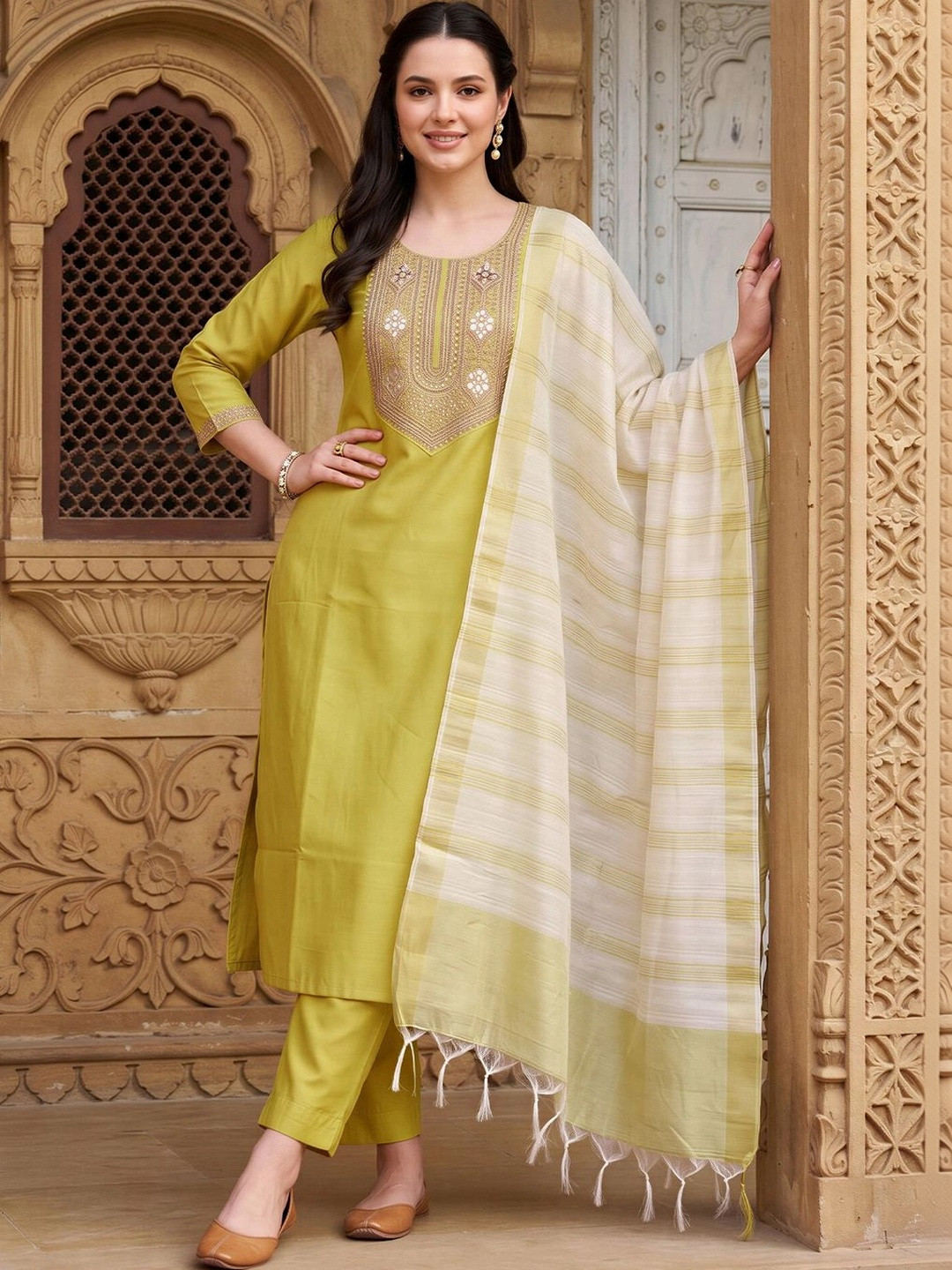 Indo Era Women Ethnic Motifs Embroidered Regular Thread Work Liva - Image 1