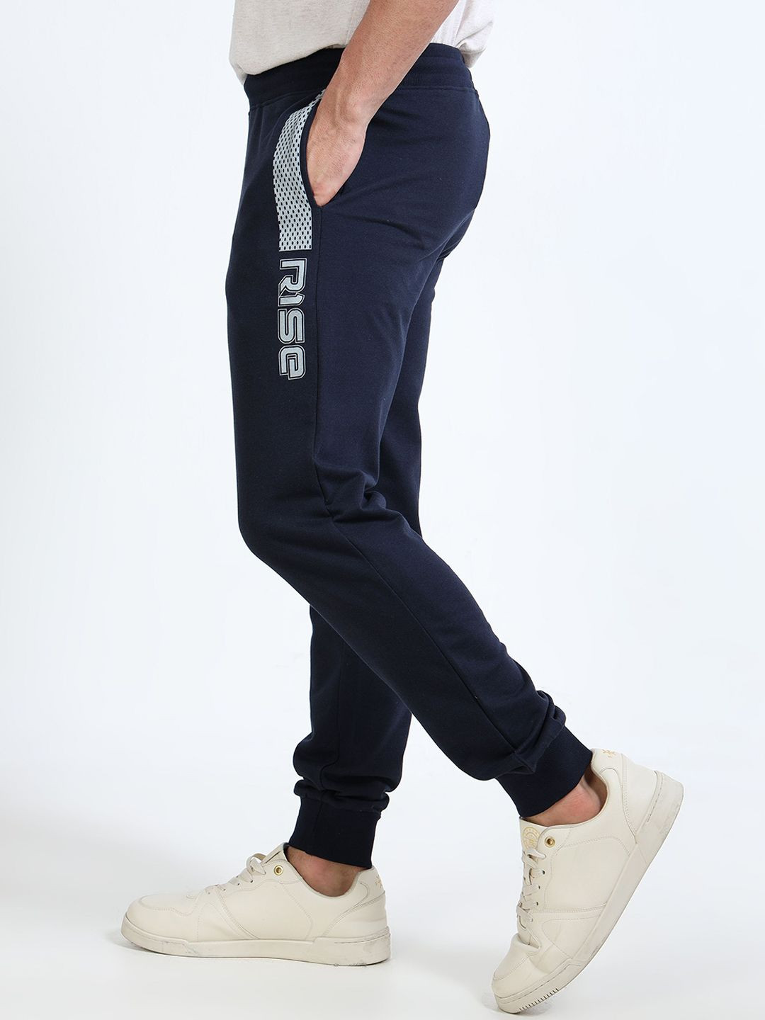 glitchez Men Printed Mid-Rise Joggers