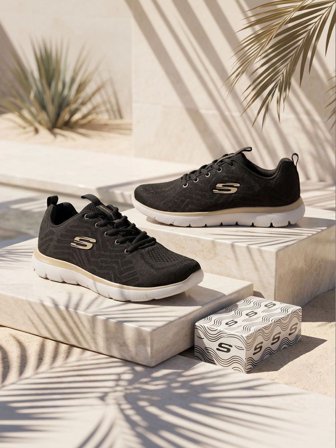 Skechers Summits Women Textured Round Toe Lace Ups Casual Sneakers