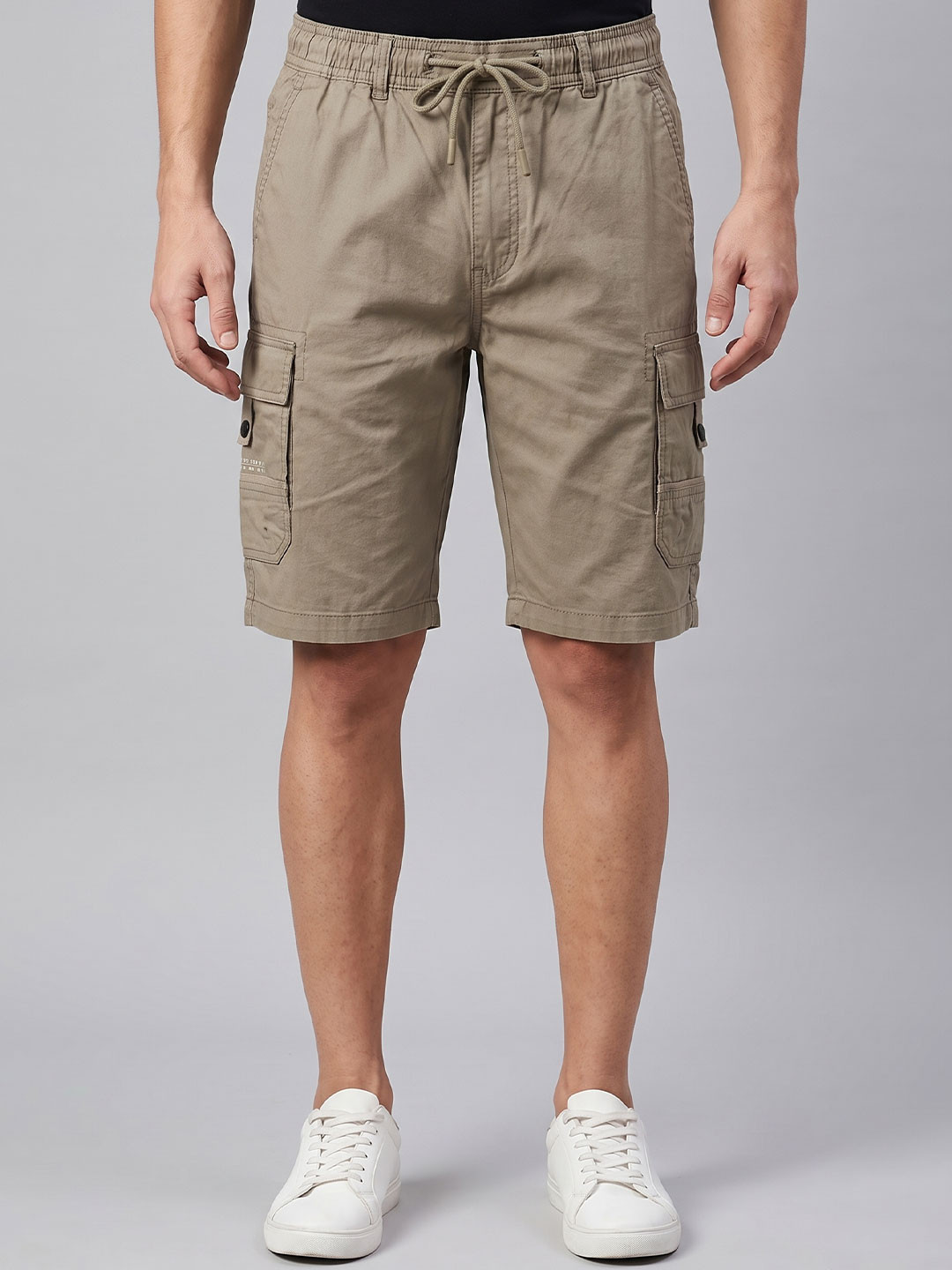 TJ99 Men Beige Cotton Cargo Capri