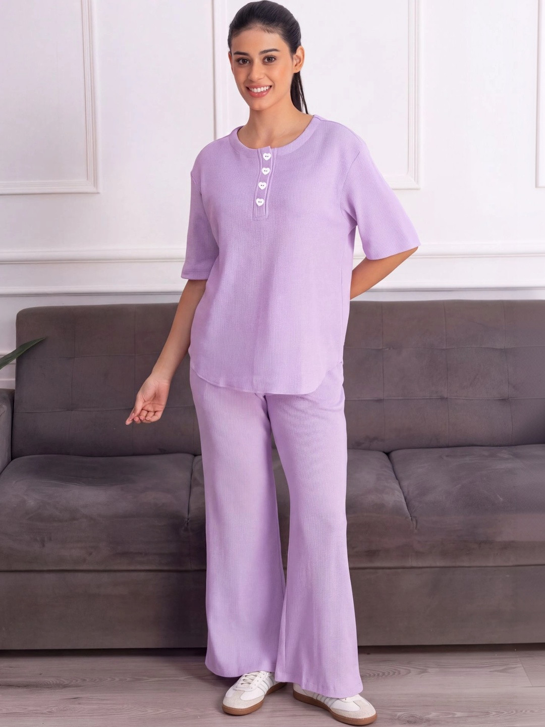 Chelvet Self Design T-shirt with Trousers