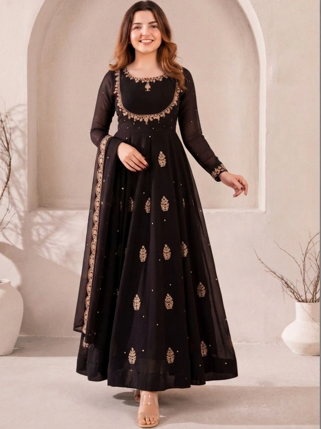 Anouk Women Ethnic Motifs Embellished Gotta Patti Grandeur & Majestic Artwork Georgette Anarkali Kurta